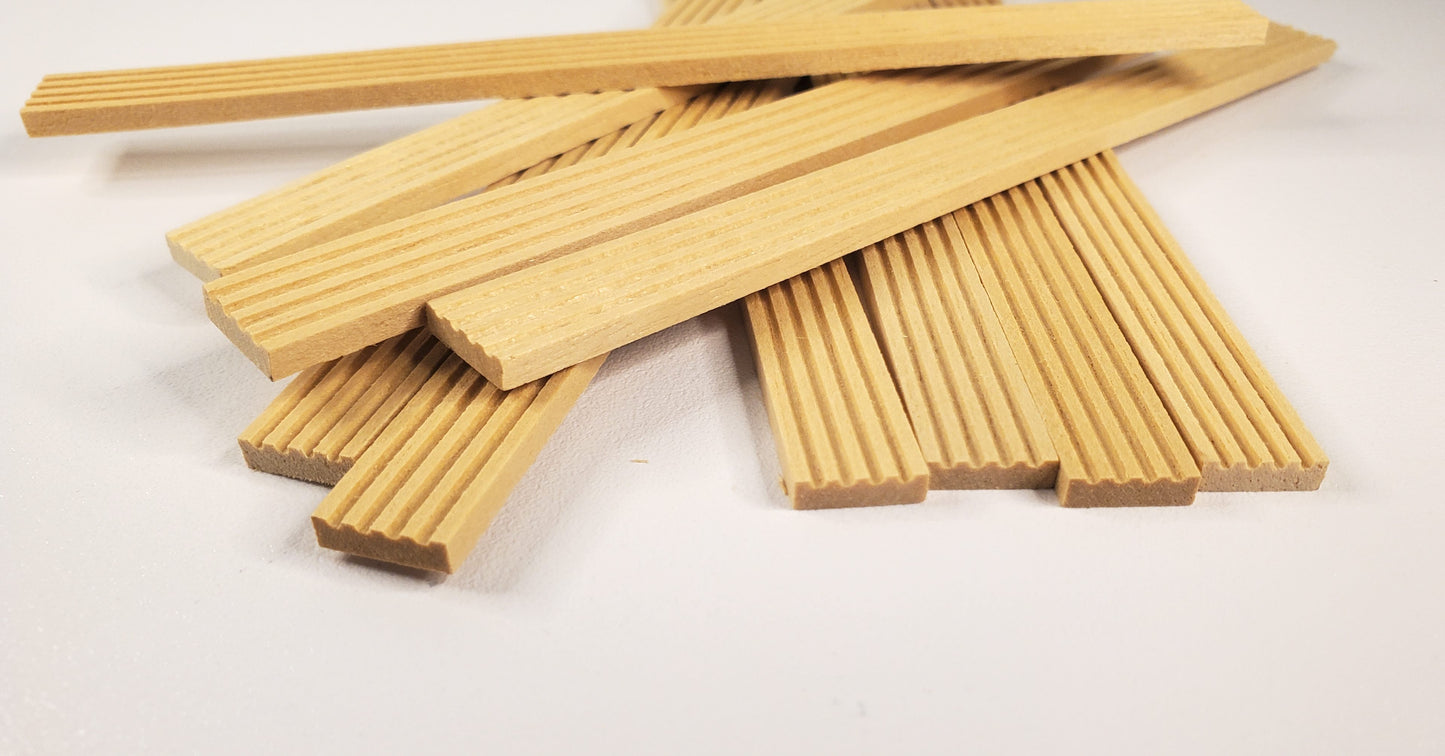 Miniature Grooved Trim Molding 10 Pieces 6" Long x 7/16" Wide 1:12 Scale HW7075