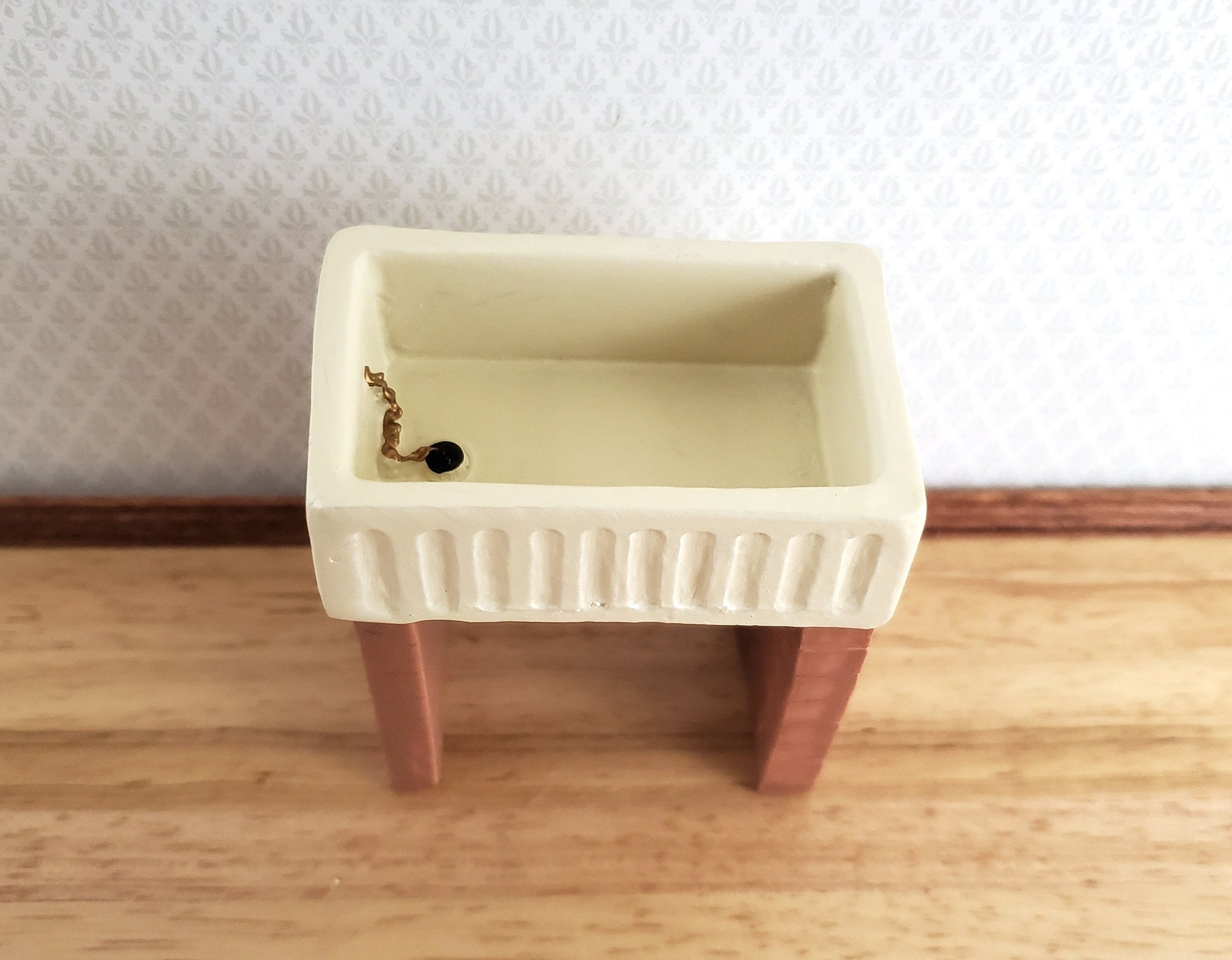 Dollhouse Scullery Utility Sink Vintage Style Resin 1:12 Scale