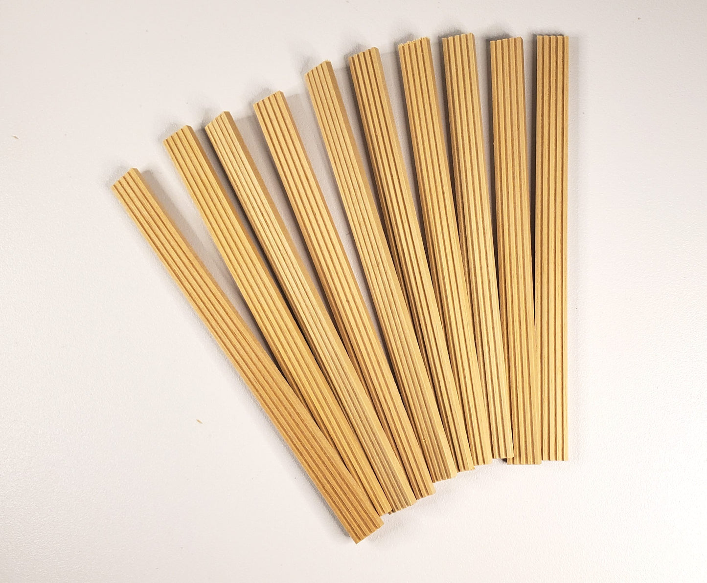 Miniature Grooved Trim Molding 10 Pieces 6" Long x 7/16" Wide 1:12 Scale HW7075