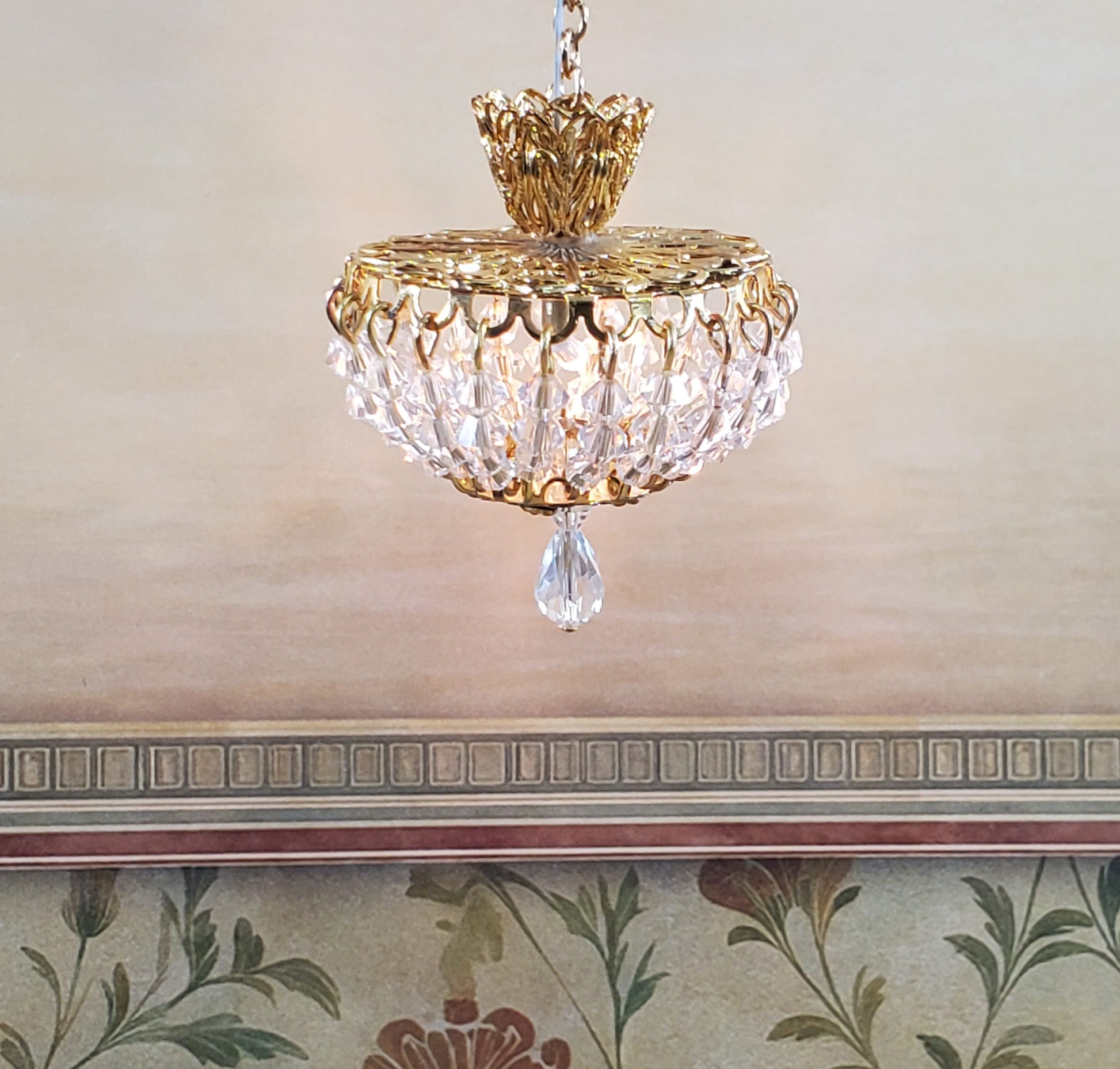 Dollhouse Ceiling Light Real Glass Crystals Low Profile 12 Volt 1:12 Scale Miniature