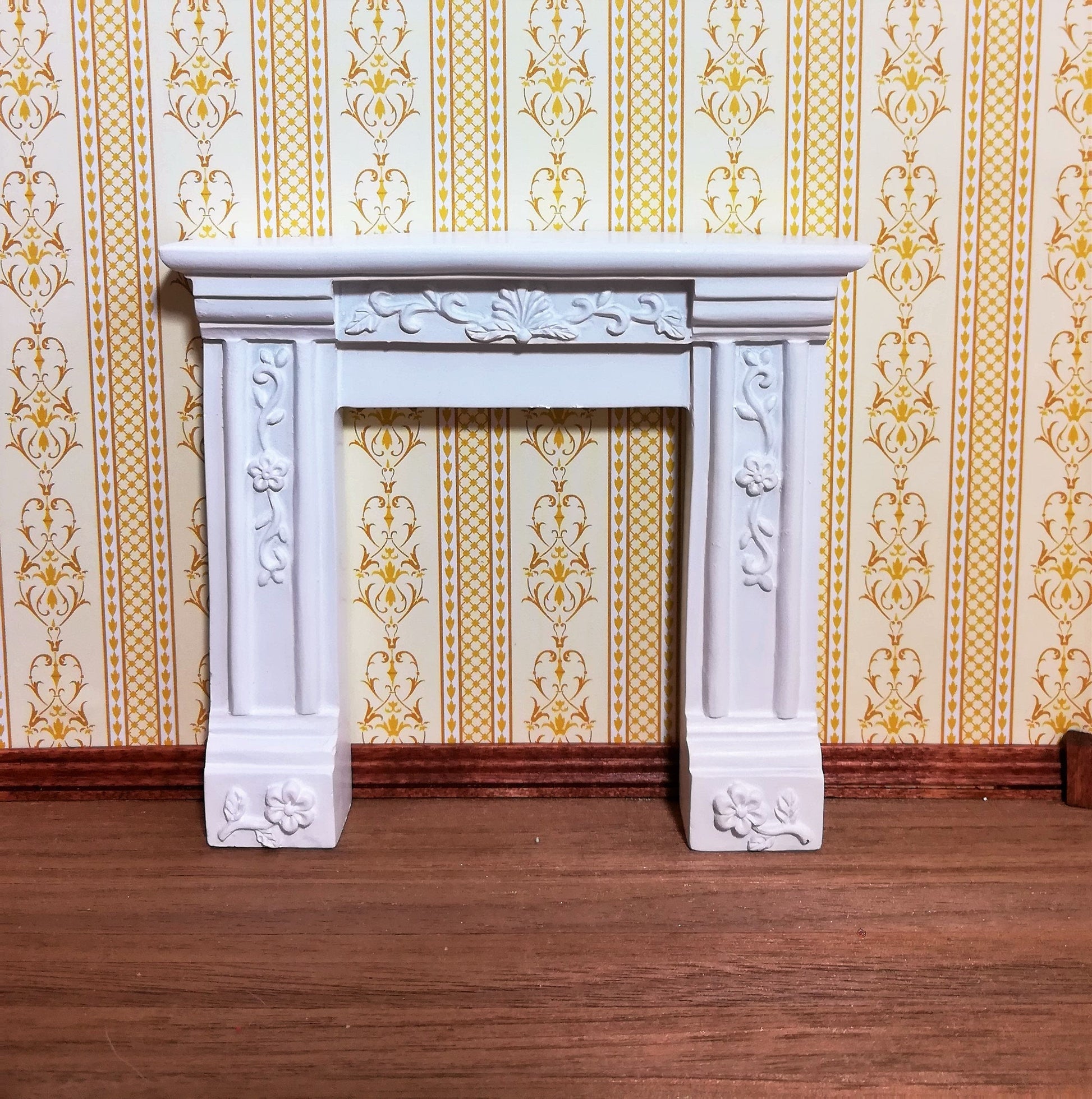 Dollhouse Miniature Fireplace Surround Victorian with Flowers White Resin 1:12 Scale