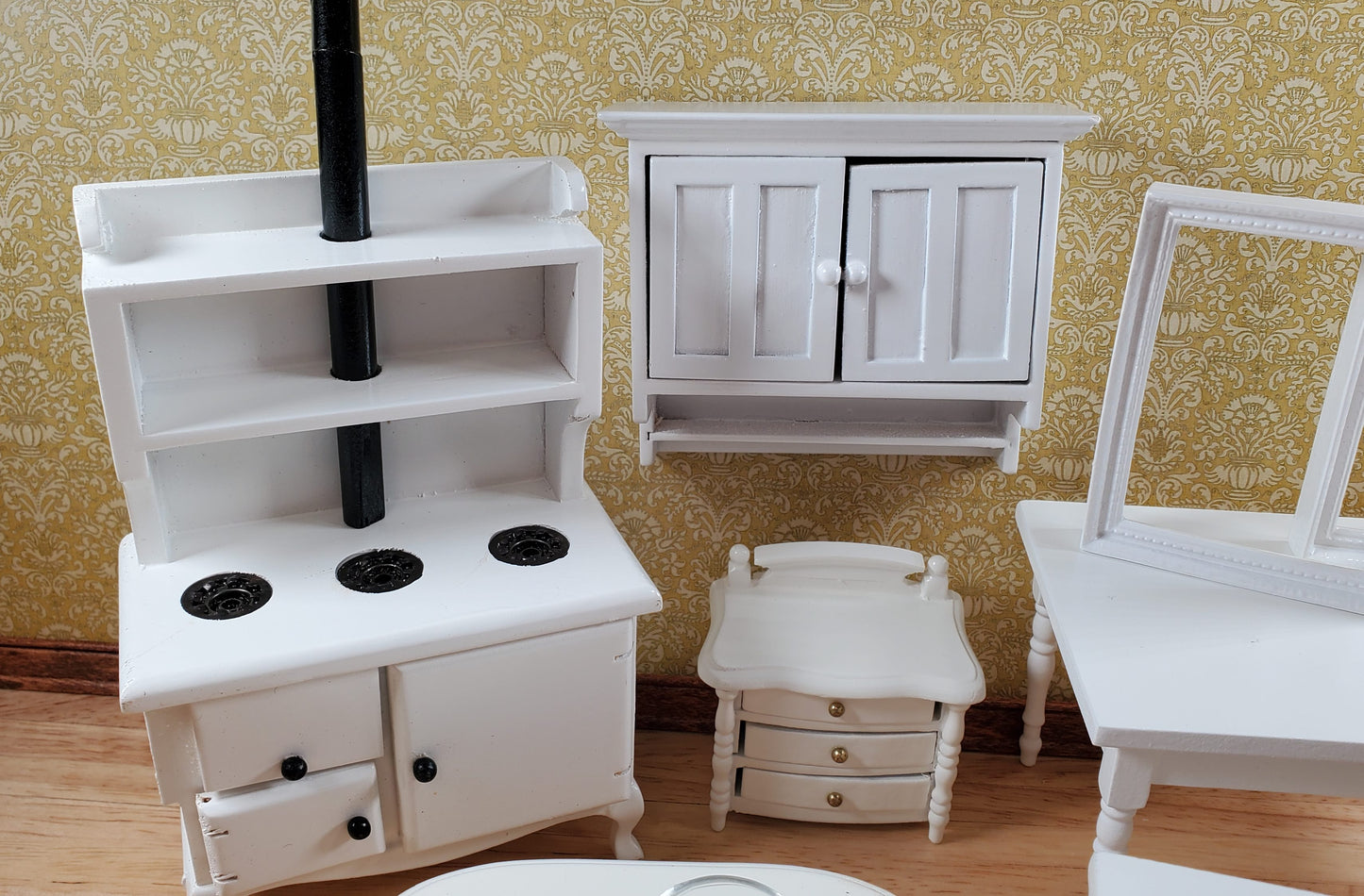Dollhouse Furniture Lot Scratch & Dent 1:12 Scale White Table Stove Nightstand Picture Frames +