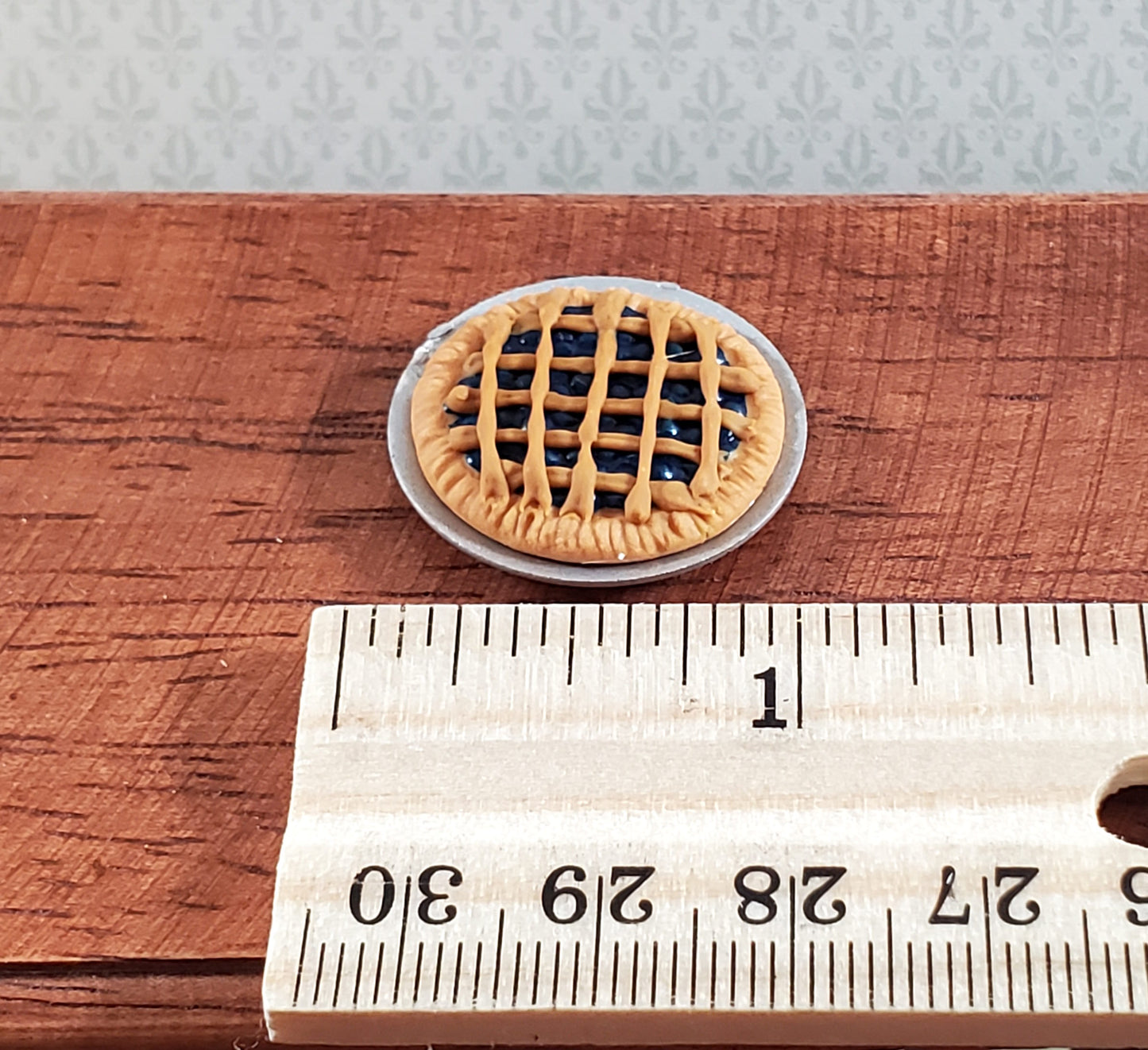 Dollhouse Blueberry Pie on Plate 1:12 Scale Miniature Kitchen Food Bakery