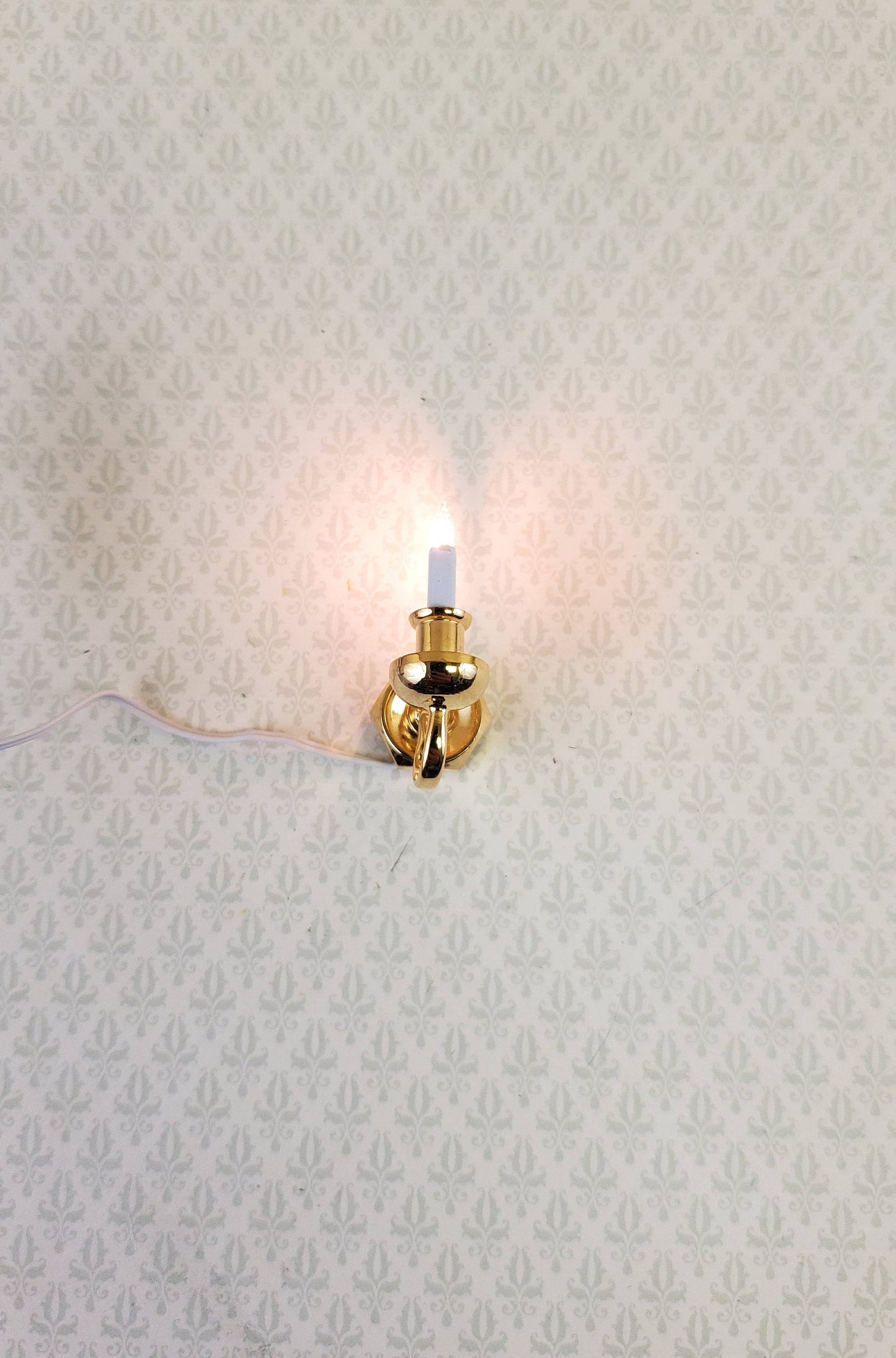 Dollhouse Light Single Candle Wall Sconce 12 Volt w/ Plug 1:12 Scale Houseworks