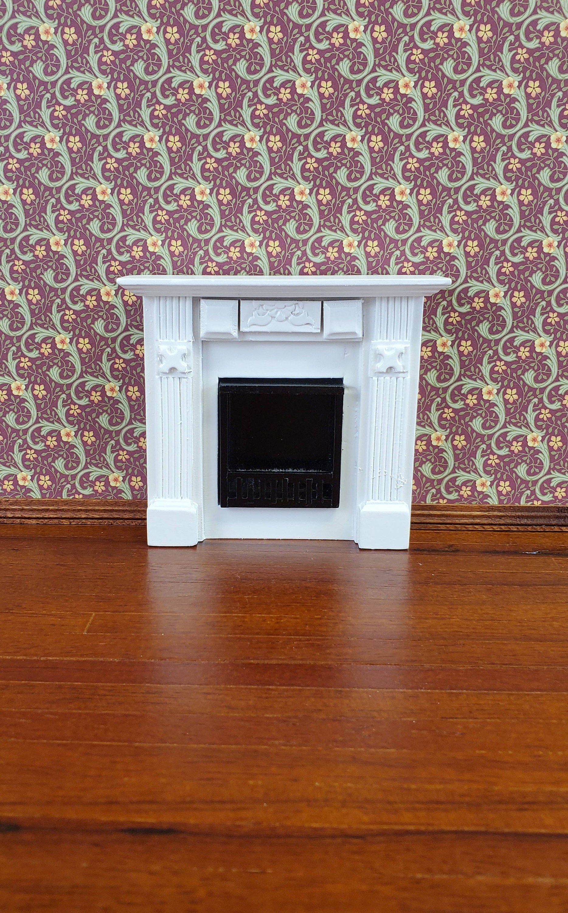 Dollhouse Miniature Fireplace Wood White Finish 1:12 Scale Furniture