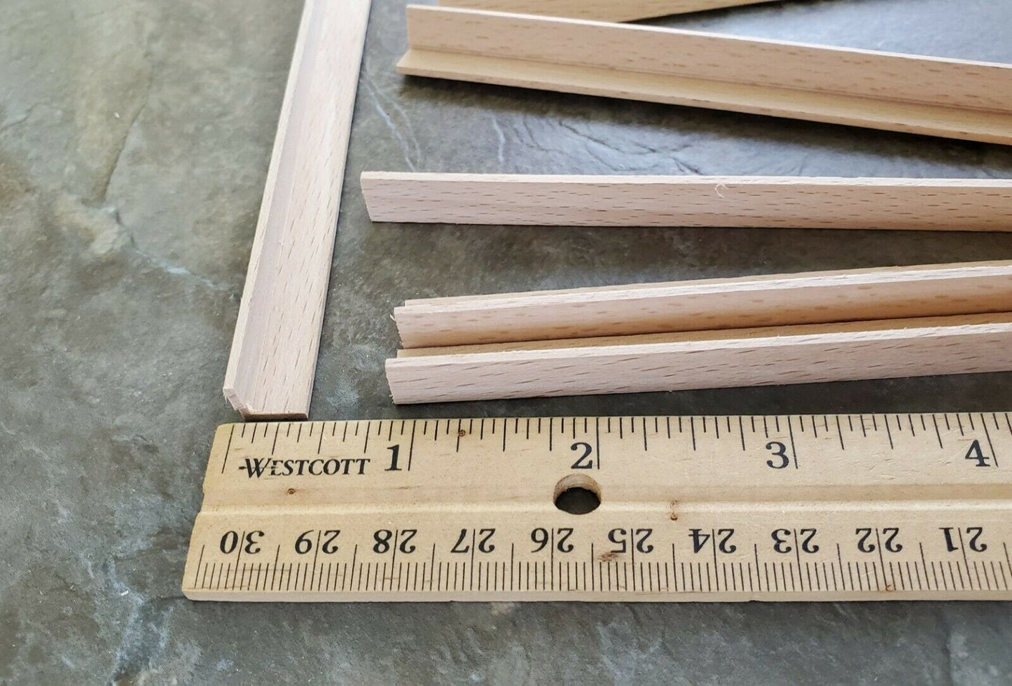 Dollhouse Miniatures 6" Pieces x6 Corner Trim Molding 3/8" x 3/8" x 6" - 70295