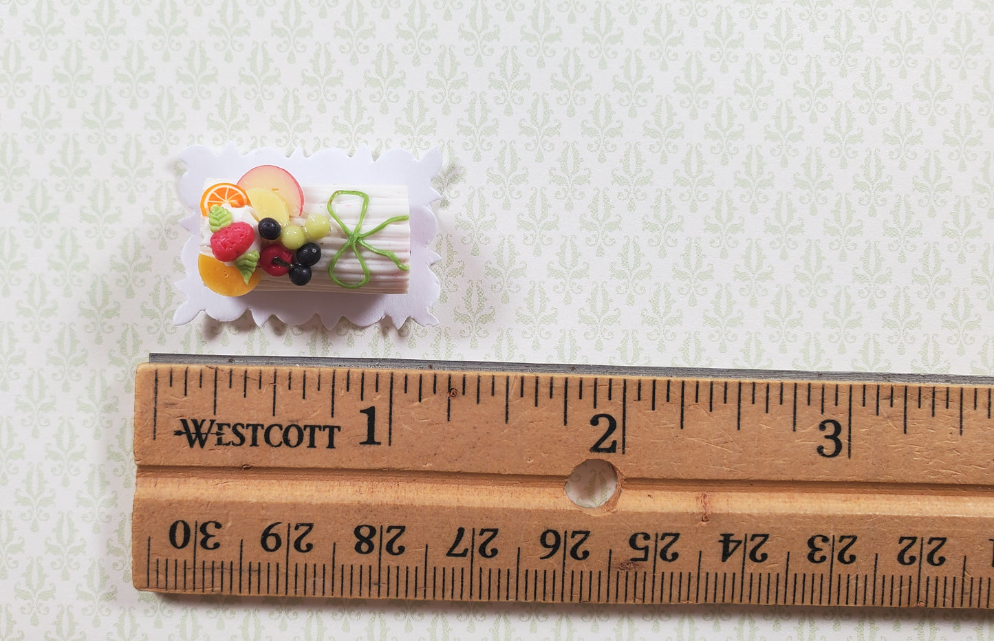 Dollhouse White Yule Log 1:12 Scale Miniature Dessert Food