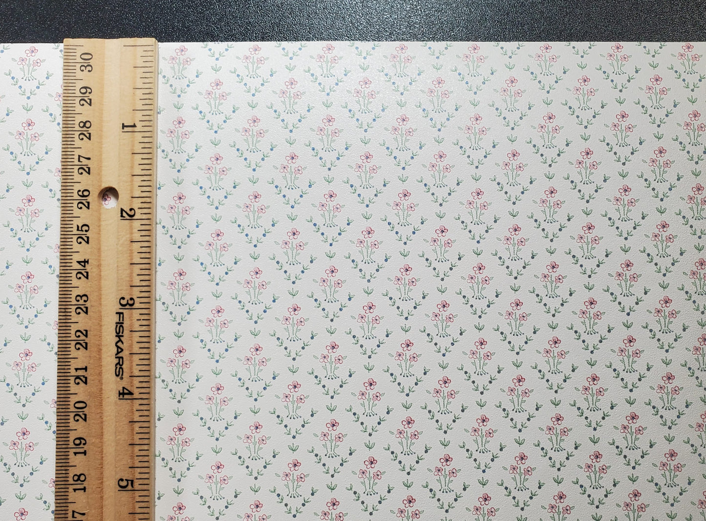Dollhouse Wallpaper Dainty Daises 3 Sheets White Pink Green Blue