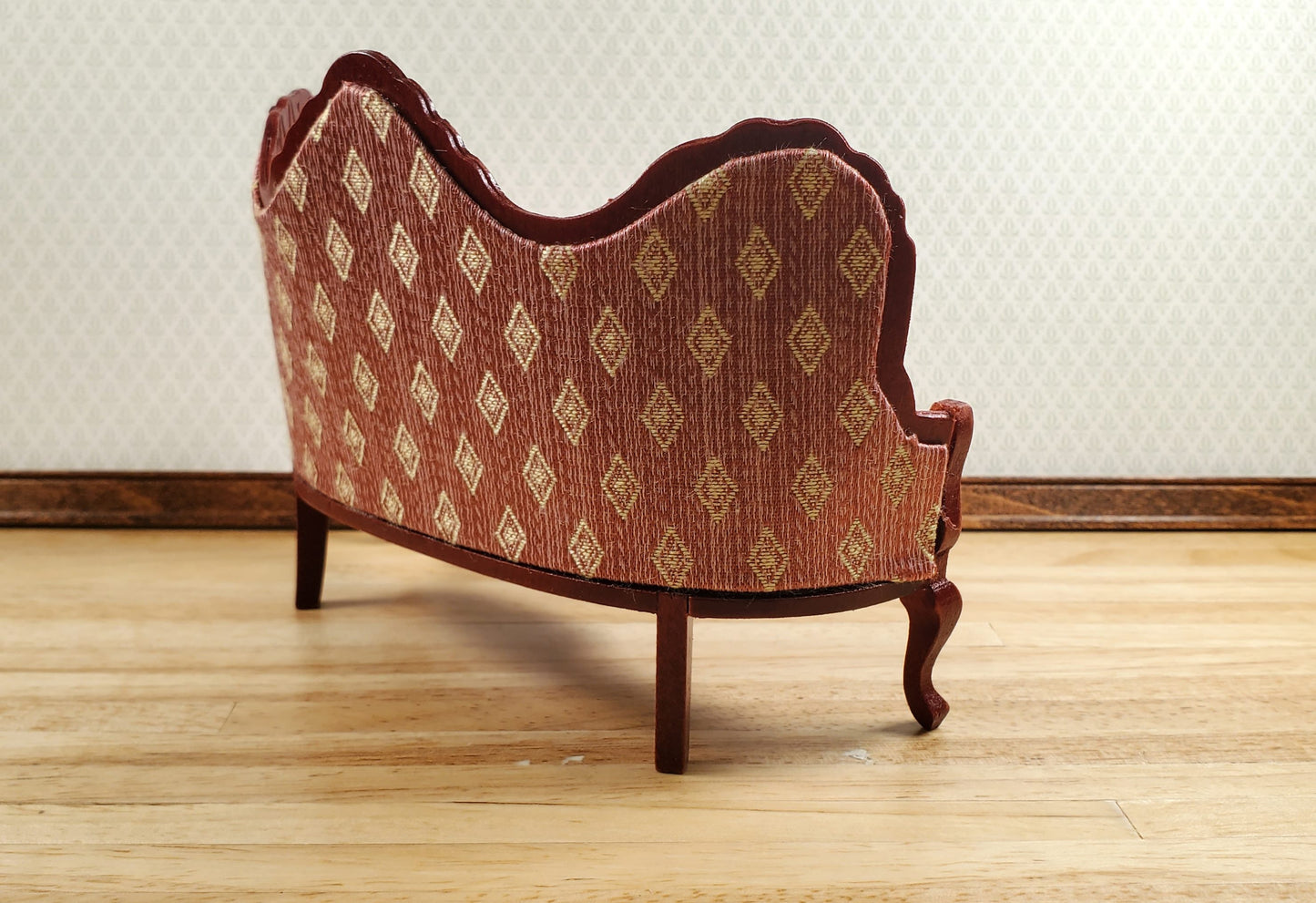 Dollhouse Victorian Heart Sofa Diamonds Dark Pink 1:12 Scale Miniature Furniture