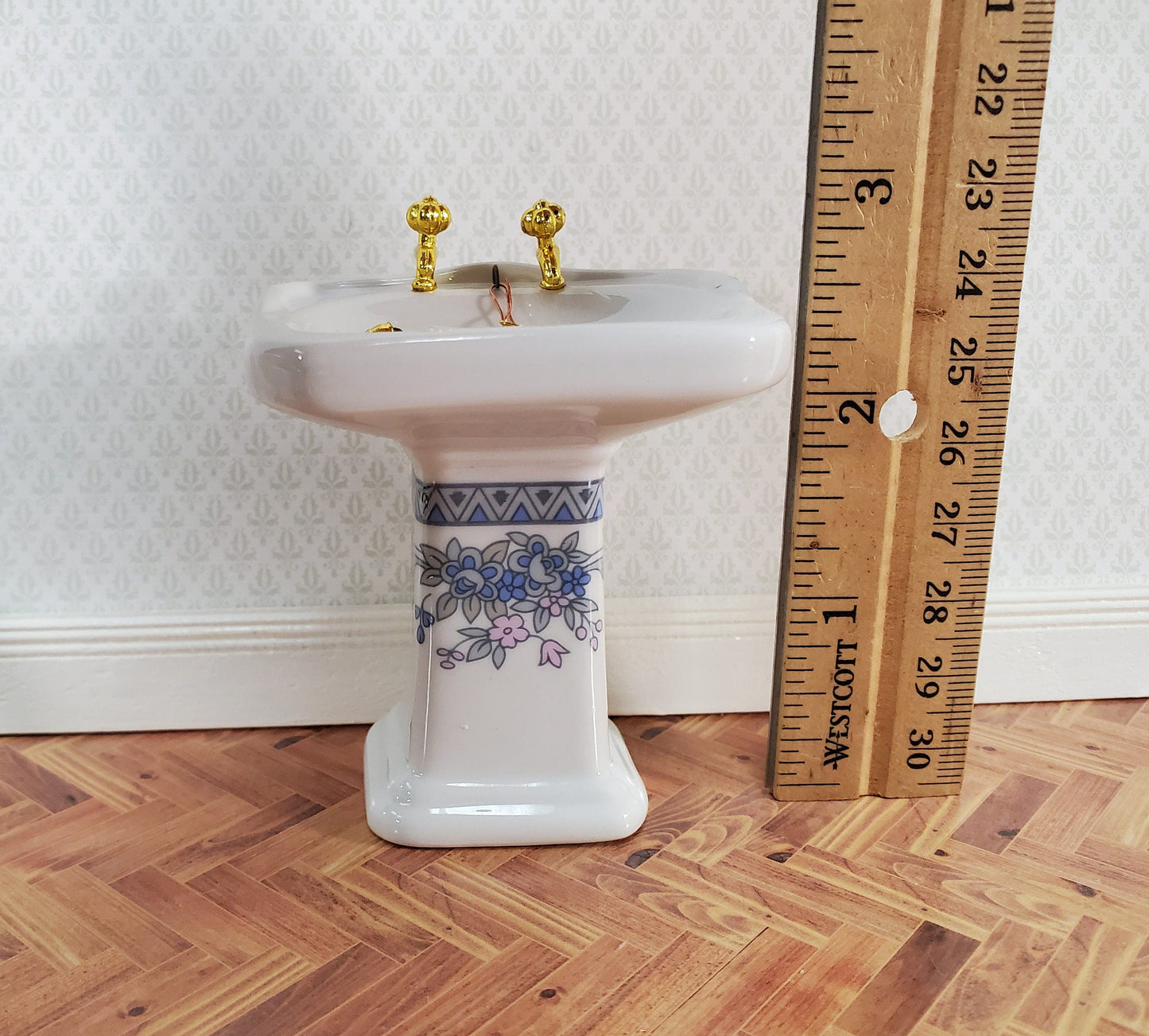 Dollhouse Bathroom Set White & Blue Ceramic Tub Toilet Sink 1:12 Scale Miniature
