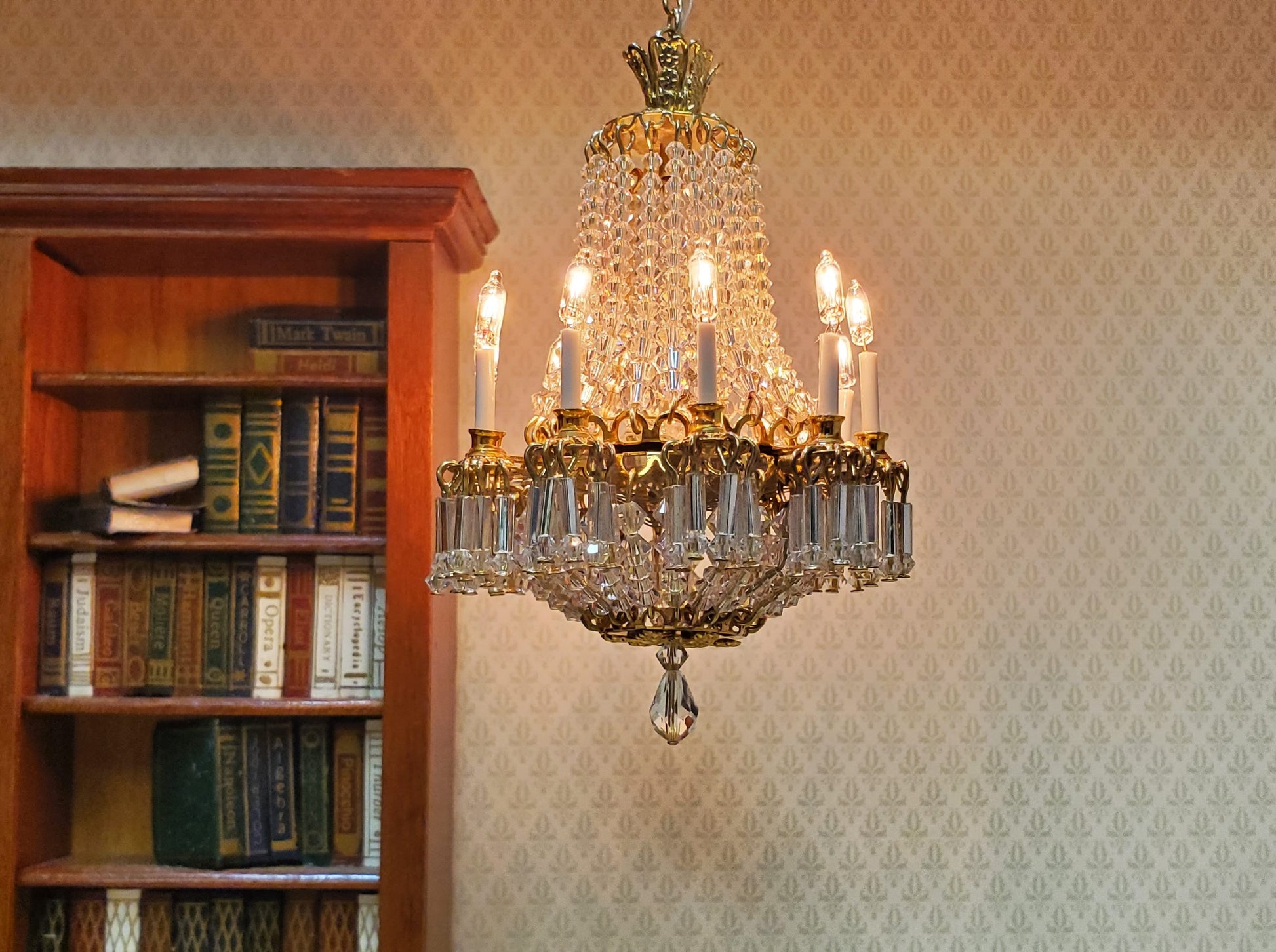 Dollhouse Grand Crystal Chandelier 10 Arm Real Glass 12 Volt 1:12 Scale