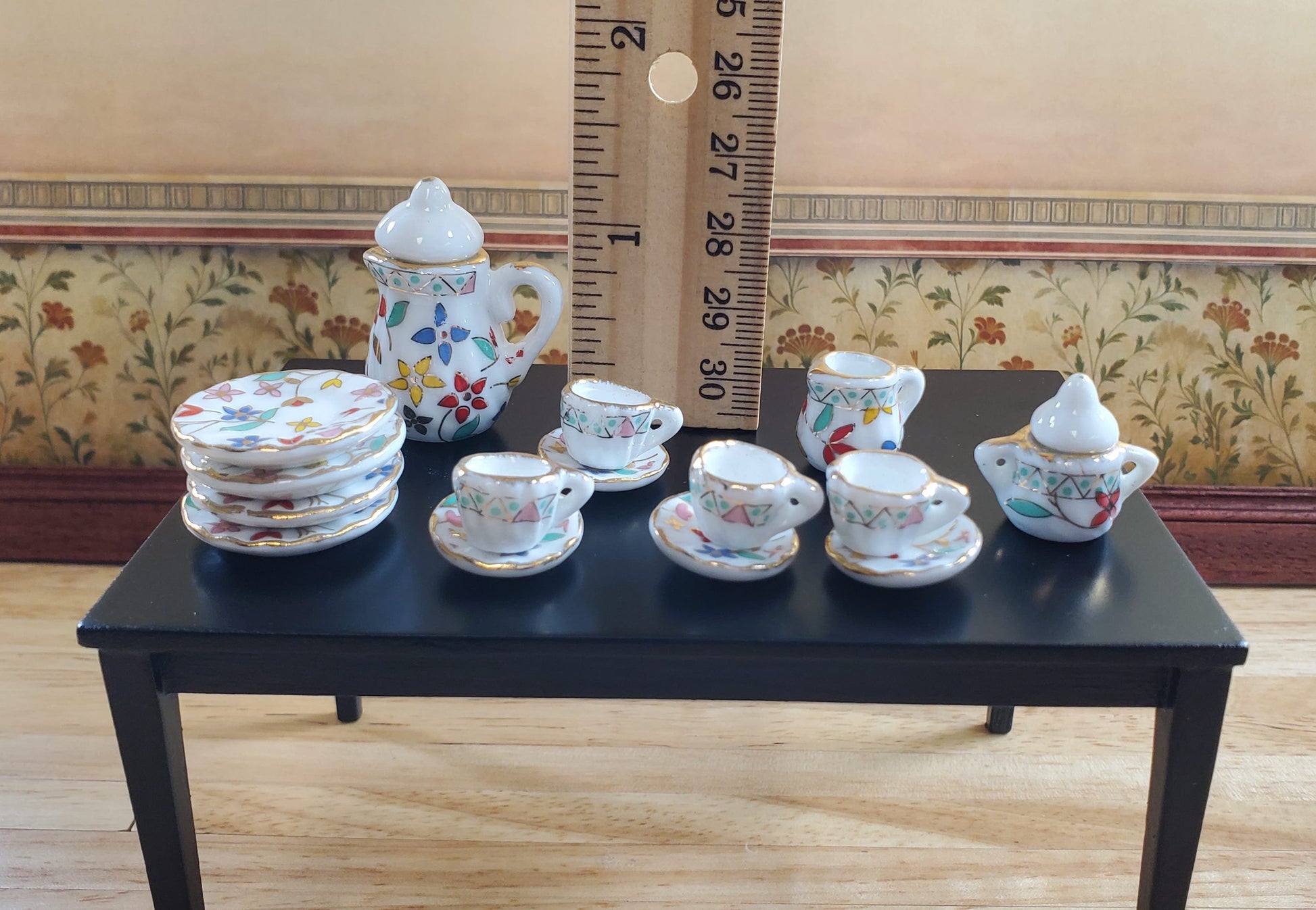 Dollhouse Dishes Plates Coffee Cup Spring Flowers Ceramic 1:12 Scale Miniature