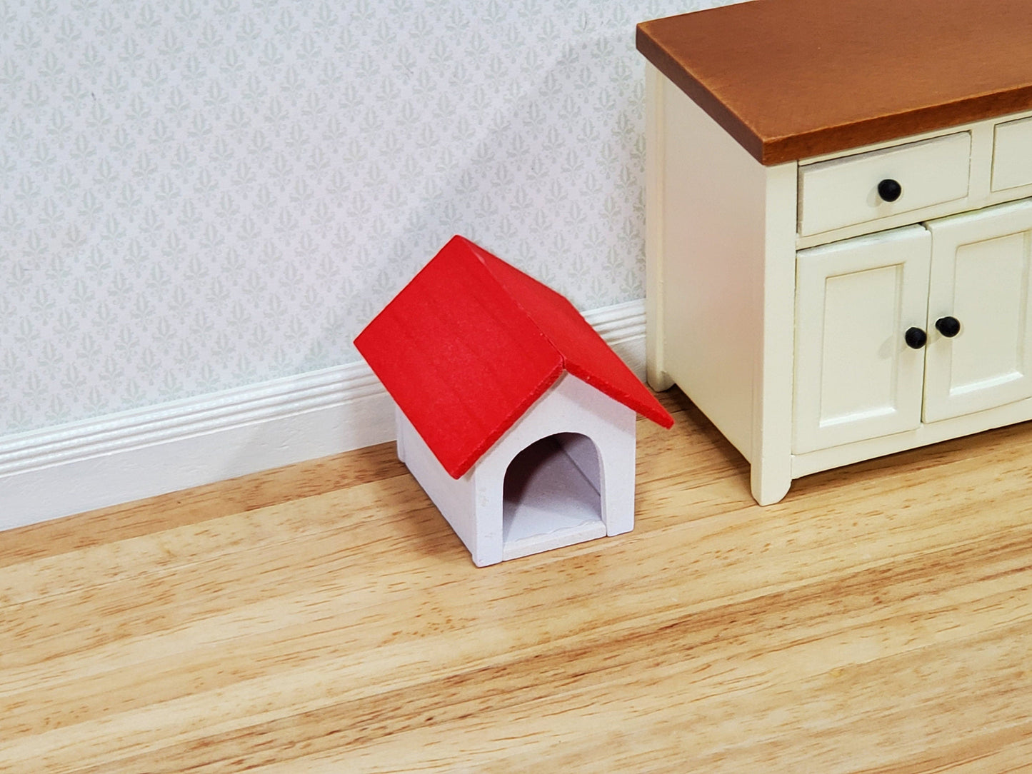 Dollhouse HALF SCALE Dog House Kennel Small Wood 1:14 Scale Miniature Red and White