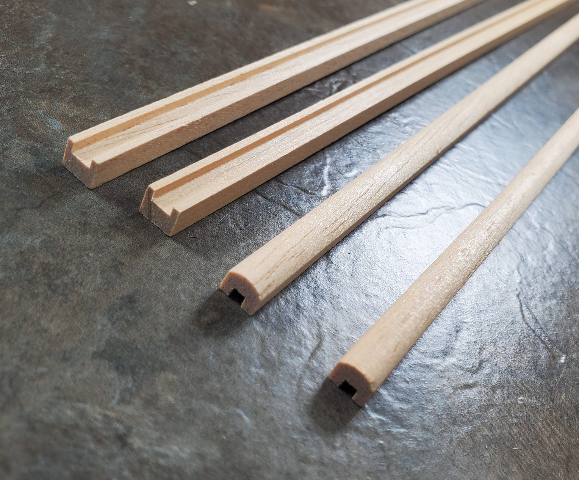 Dollhouse HALF SCALE Porch Railing 2 Sets Top & Bottom 1:24 Houseworks H7011