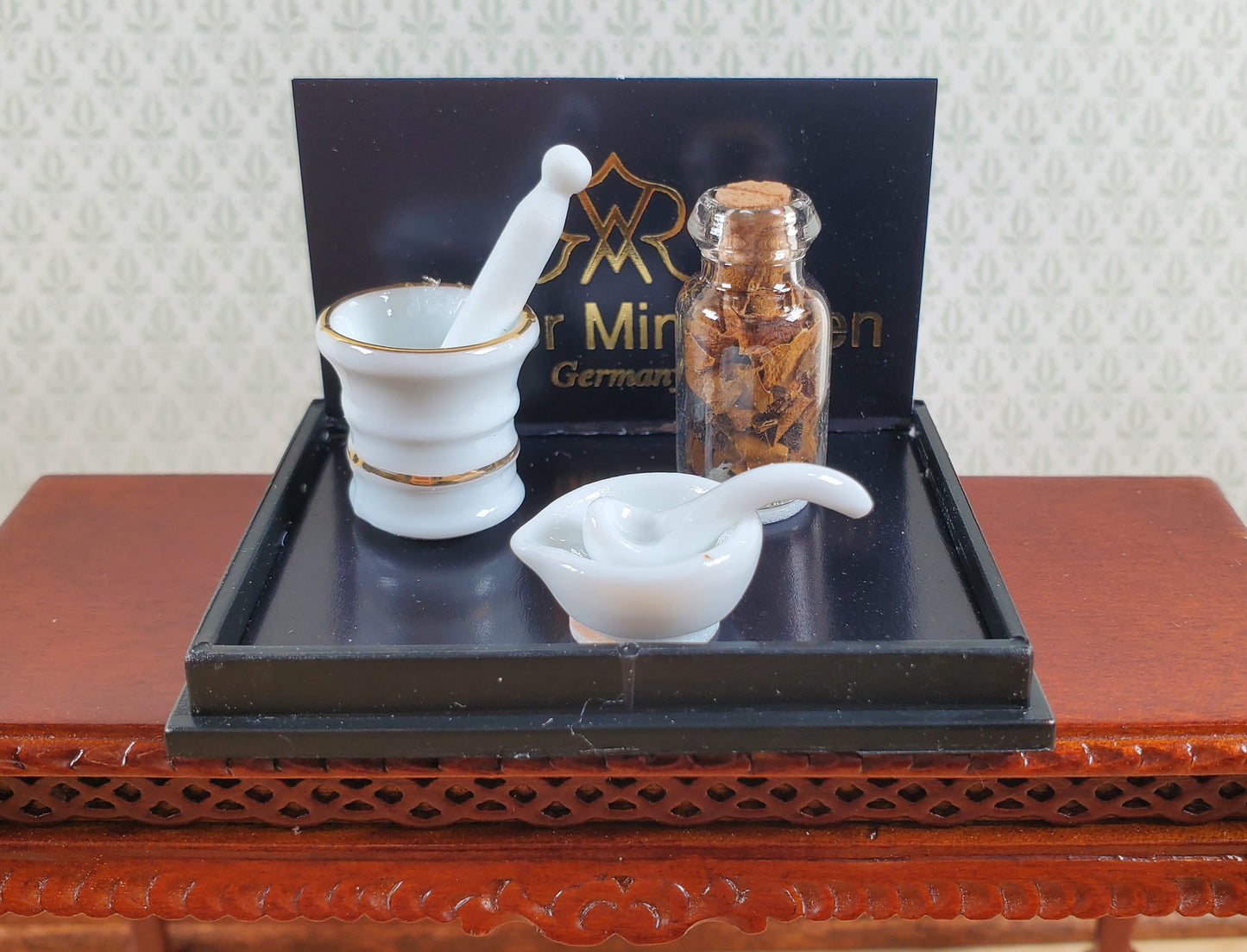 Dollhouse Mortar and Pestle Set Reutter Porcelain 1:12 Scale Miniatures