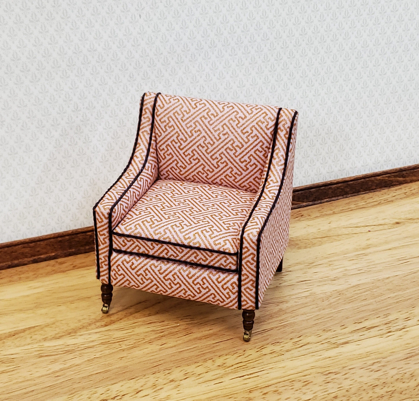 JBM Dollhouse Club Chair Armchair Retro Style Pale Pink 1:12 Scale Miniature Furniture
