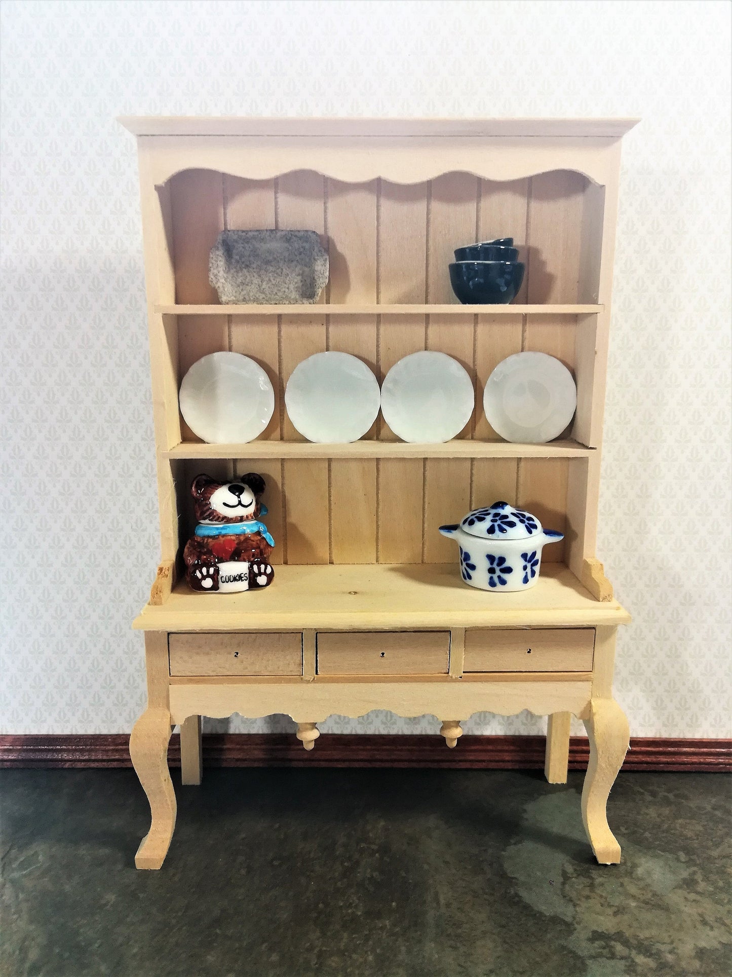 Dollhouse Cupboard Hutch Queen Anne Style Kitchen 1:12 Scale Furniture Unpainted