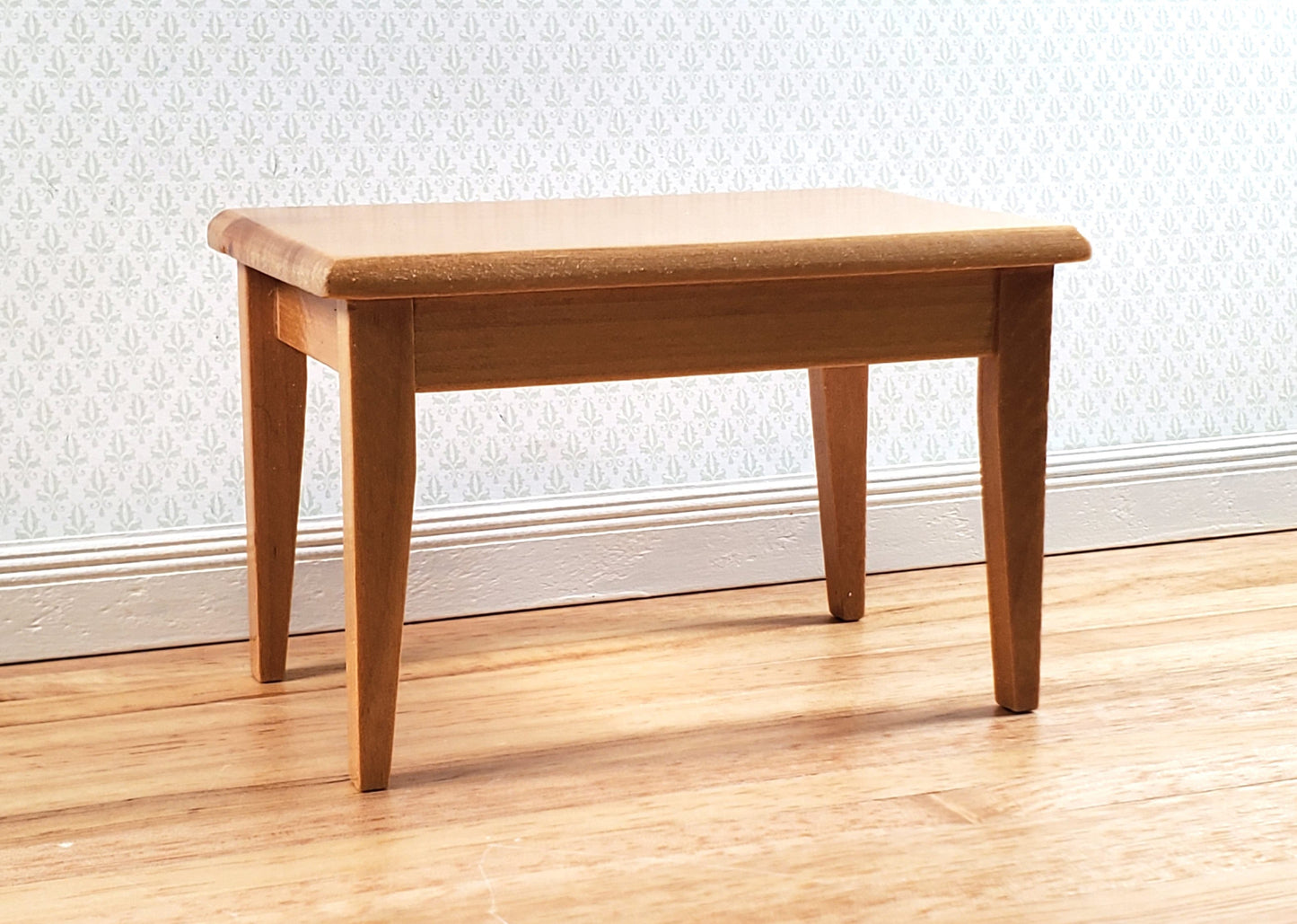 Dollhouse Small Table Kitchen Dining Room Light Oak 1:12 Scale Miniature