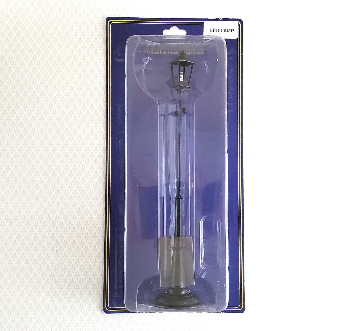 Dollhouse Tall Street Lamp LED Battery Light Metal Large 7 3/4" 1:12 Scale Miniature