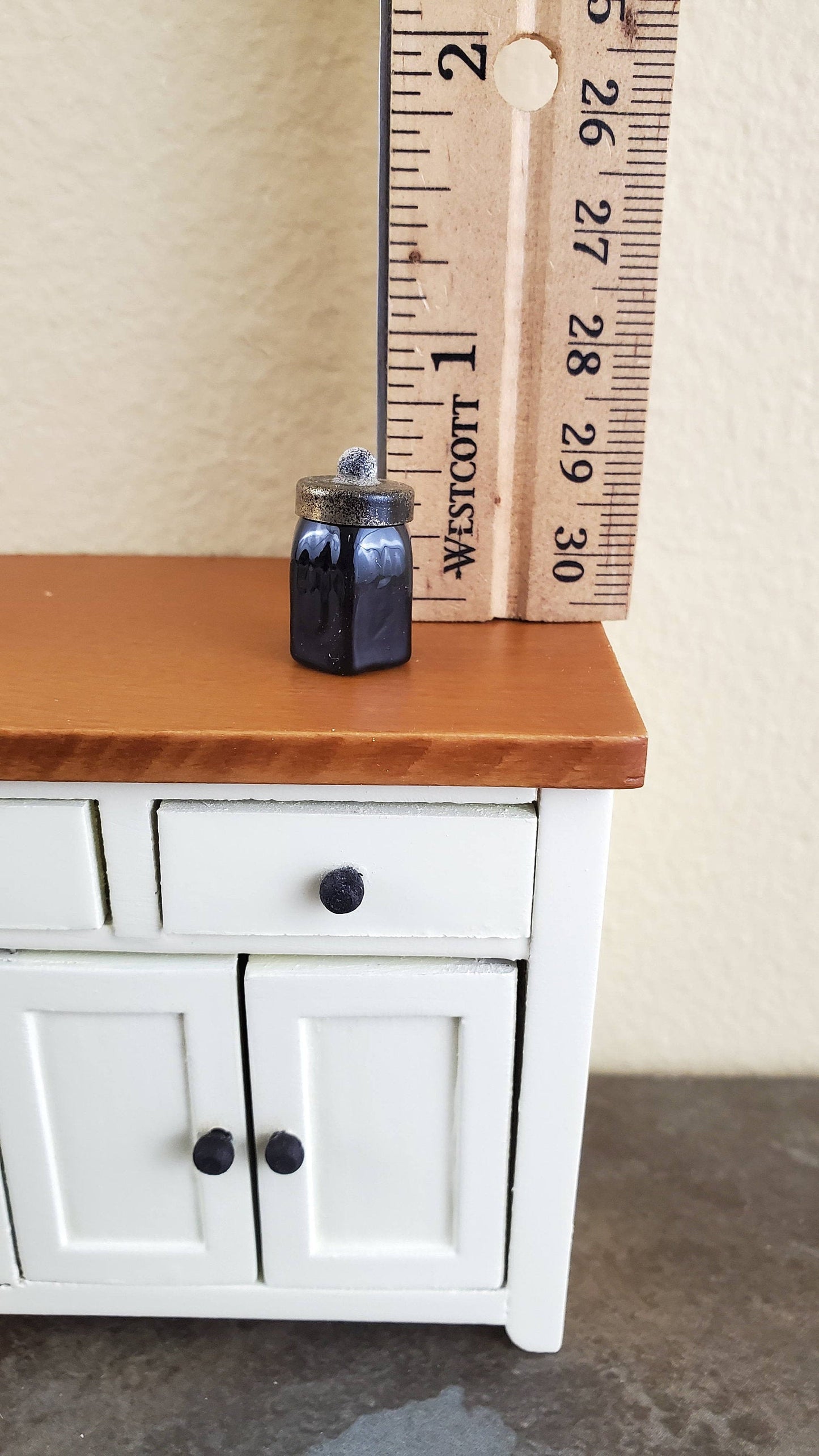 Dollhouse Miniature Black Glass Hexagon Jar with Removable Lid 1:12 Scale