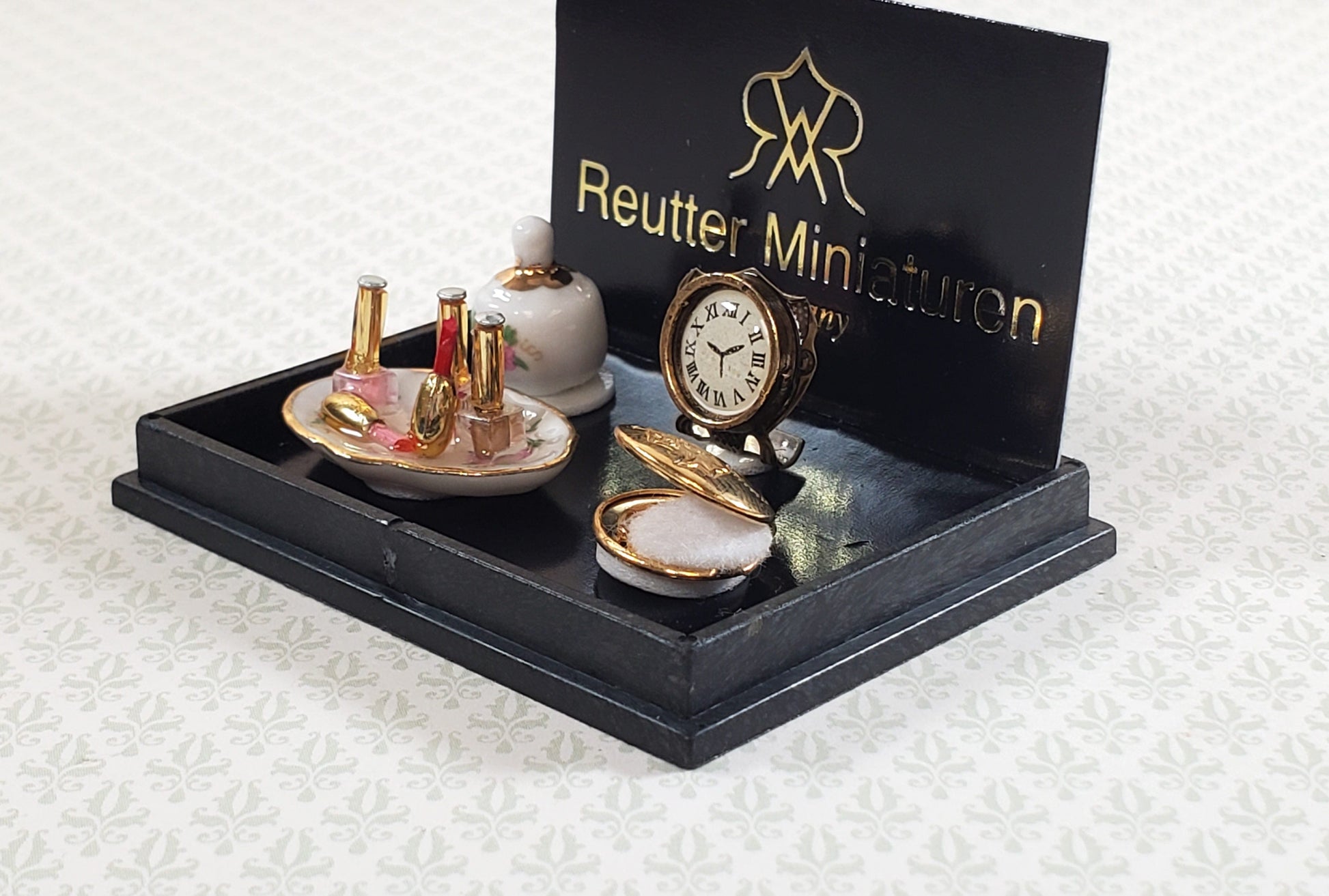 Dollhouse Vanity Set Make Up Nail Polish Clock Reutter Porcelain 1:12 Scale Miniatures