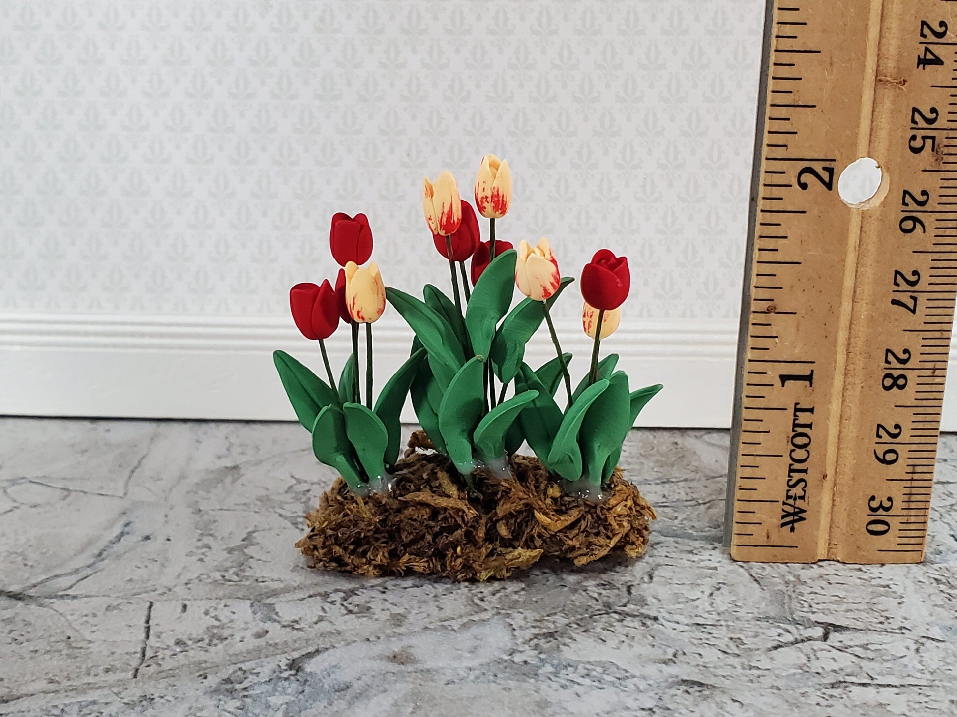 Dollhouse Tulips Flower Bed Border Red & Peach 1:12 Scale Miniature Garden