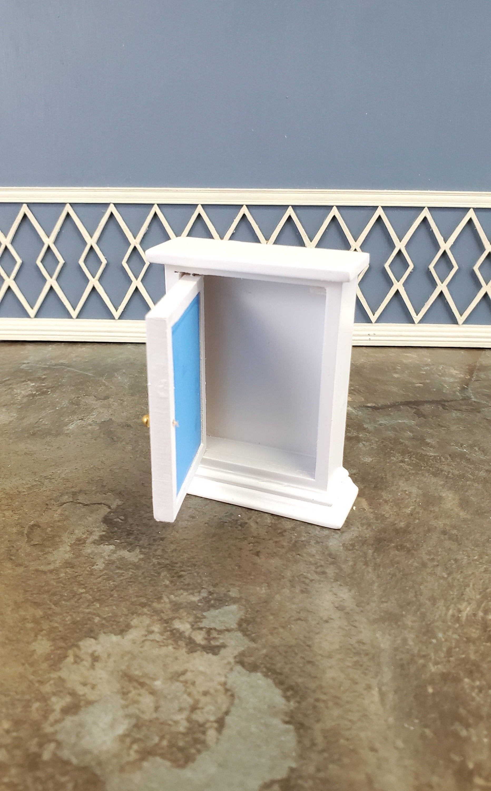 Dollhouse Miniature Medicine Cabinet Hanging White Shelf with Mirror 1:12 Scale Bathroom