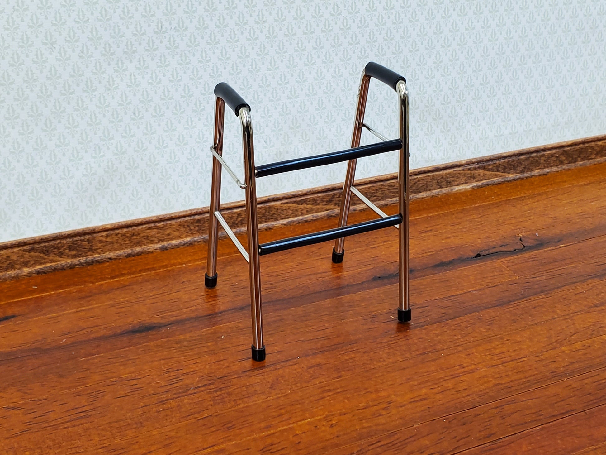 Dollhouse Walker Metal 1:12 Scale Miniature Hospital Doctors Settings