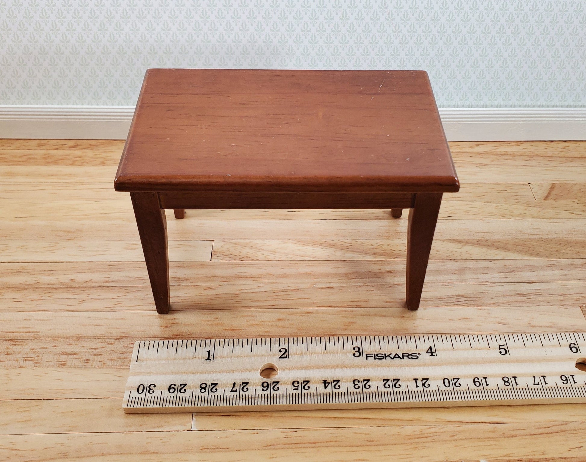 Dollhouse Kitchen Table with 4 Chairs Walnut Finish 1:12 Scale Miniature Furniture