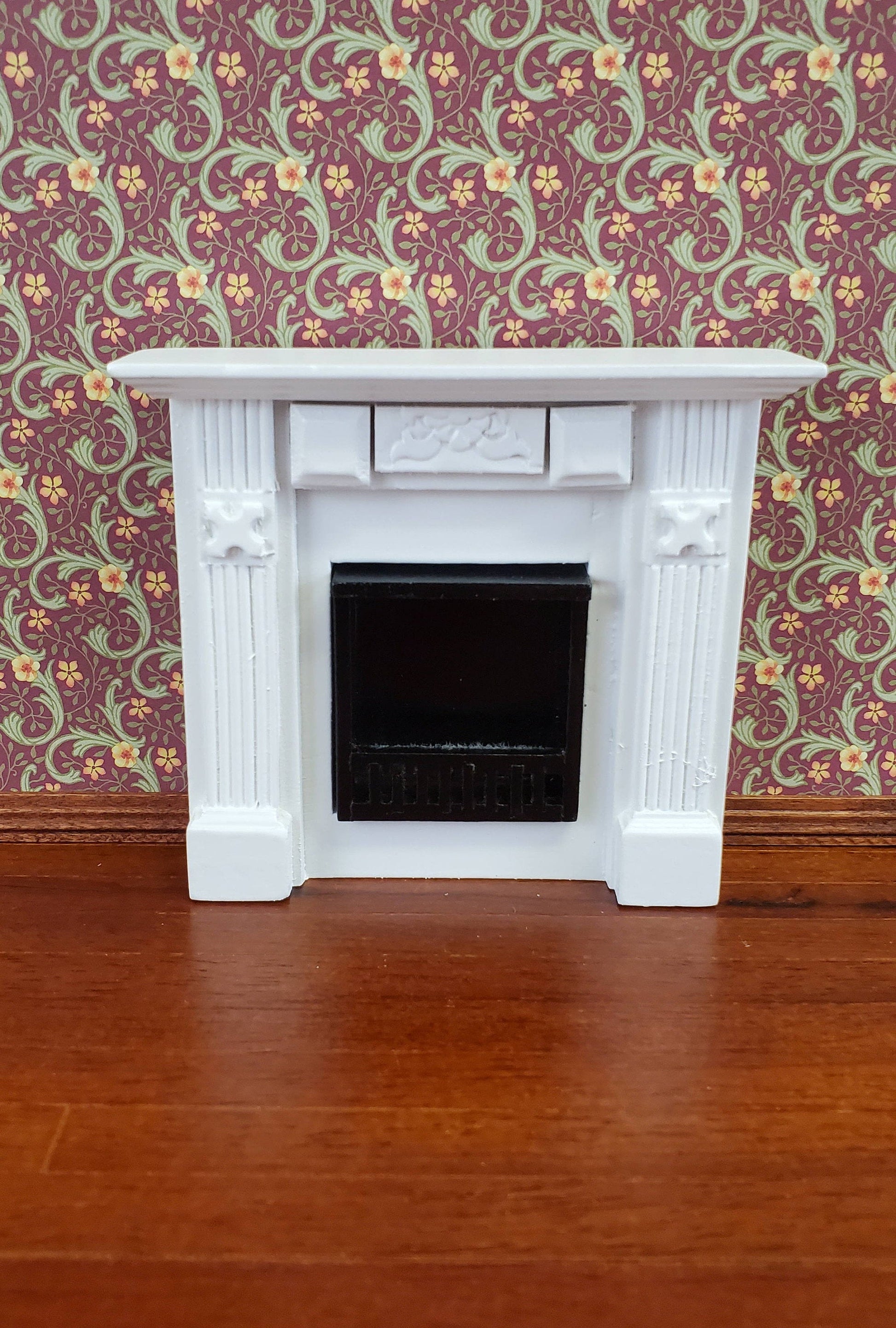 Dollhouse Miniature Fireplace Wood White Finish 1:12 Scale Furniture