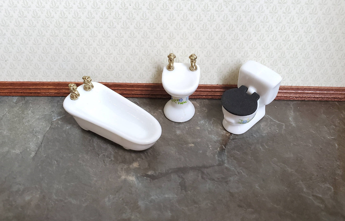 Dollhouse Miniature HALF SCALE Bathroom Set Tub Toilet Sink White 1:24 Scale