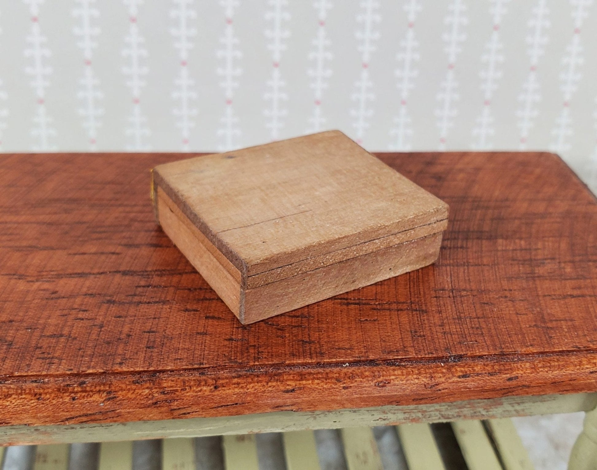 Dollhouse Art Box Paint Set Painting Supplies Artist Box 1:12 Scale Miniature - Miniature Crush