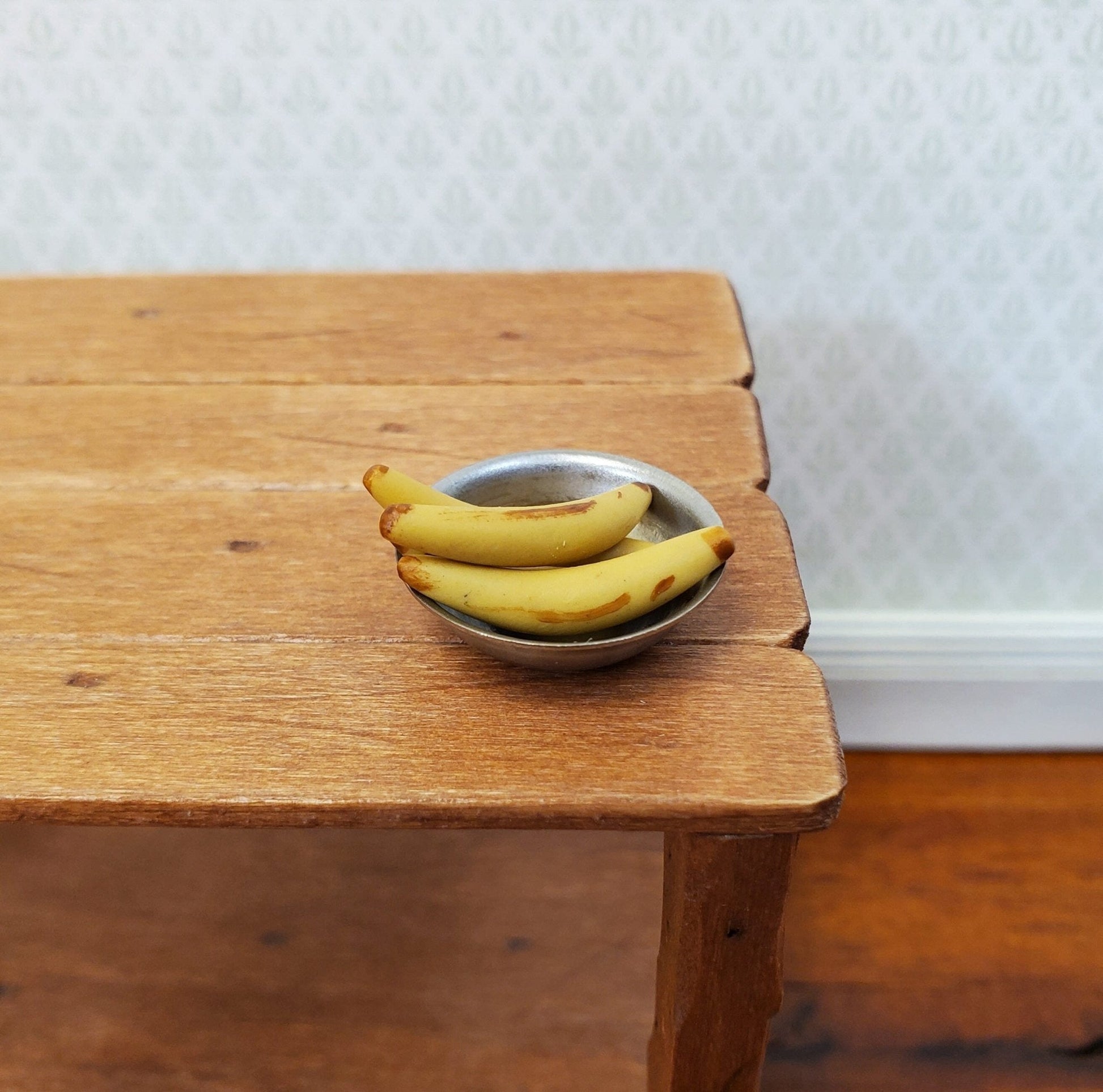 Dollhouse Bananas Set of 4 1:12 Scale Miniature Kitchen Food Fruit - Miniature Crush