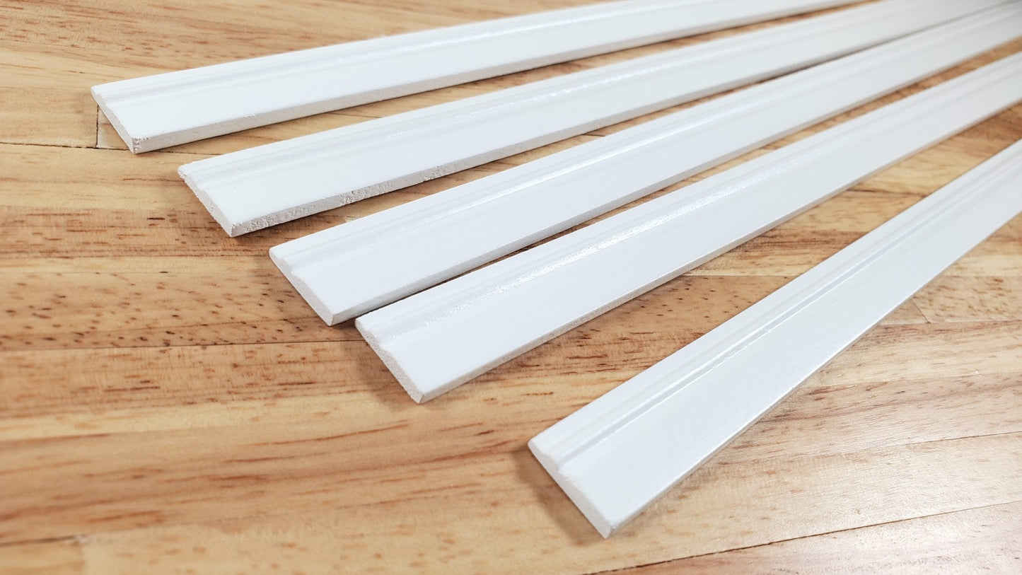 Dollhouse Baseboard 5 Pieces Trim White 1.5cm x 45cm long 1:12 Scale Skirting - Miniature Crush