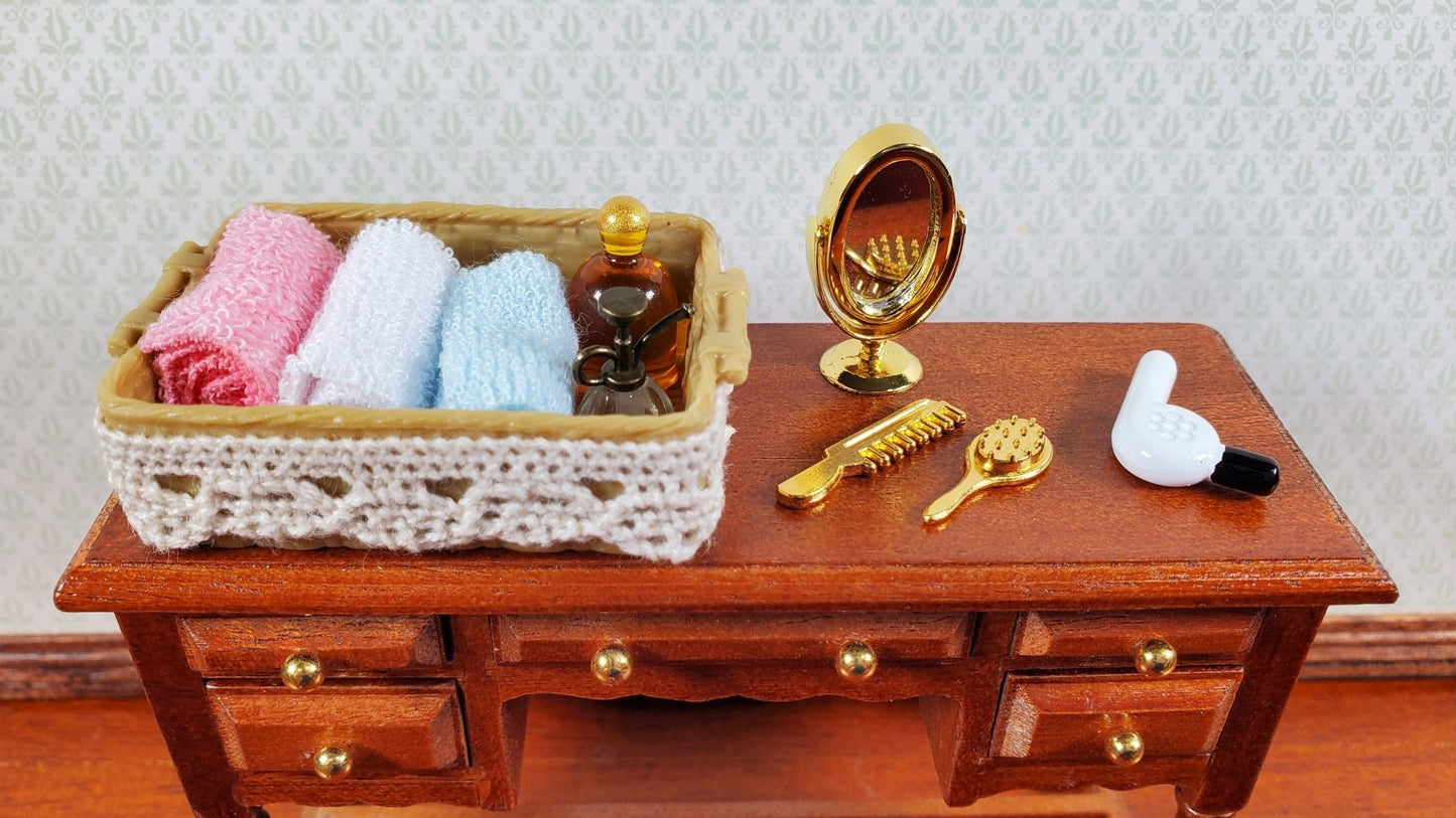 Dollhouse Bath Vanity Accessories Set Basket Towels Comb ++ 1:12 Scale Miniature - Miniature Crush