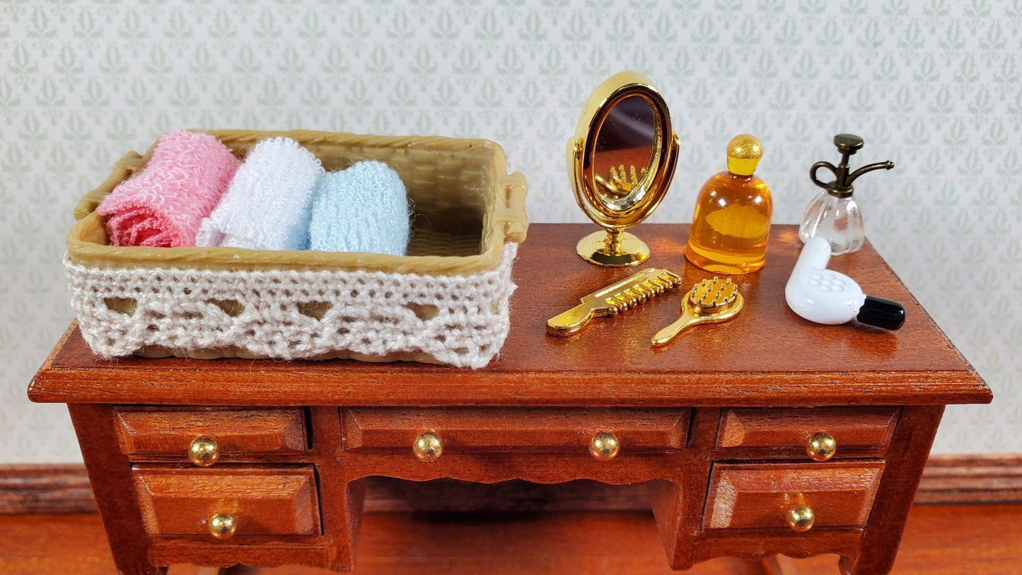 Dollhouse Bath Vanity Accessories Set Basket Towels Comb ++ 1:12 Scale Miniature - Miniature Crush