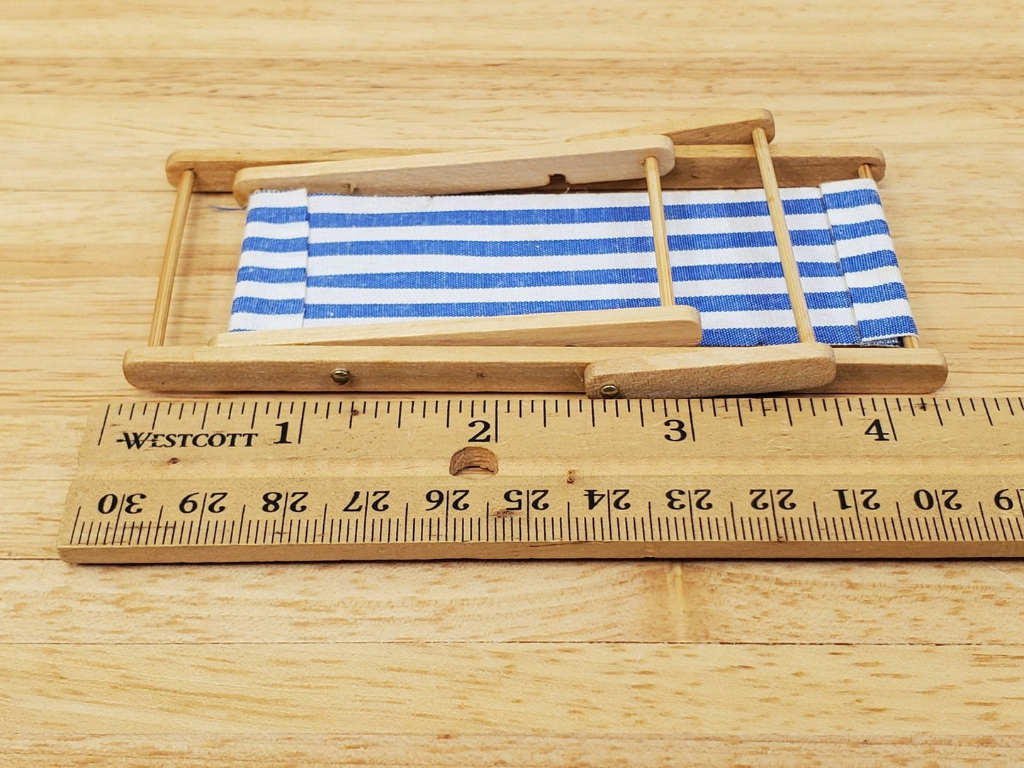 Dollhouse Beach Lounge Chair Folding 1:12 Scale Miniature Furniture - Miniature Crush