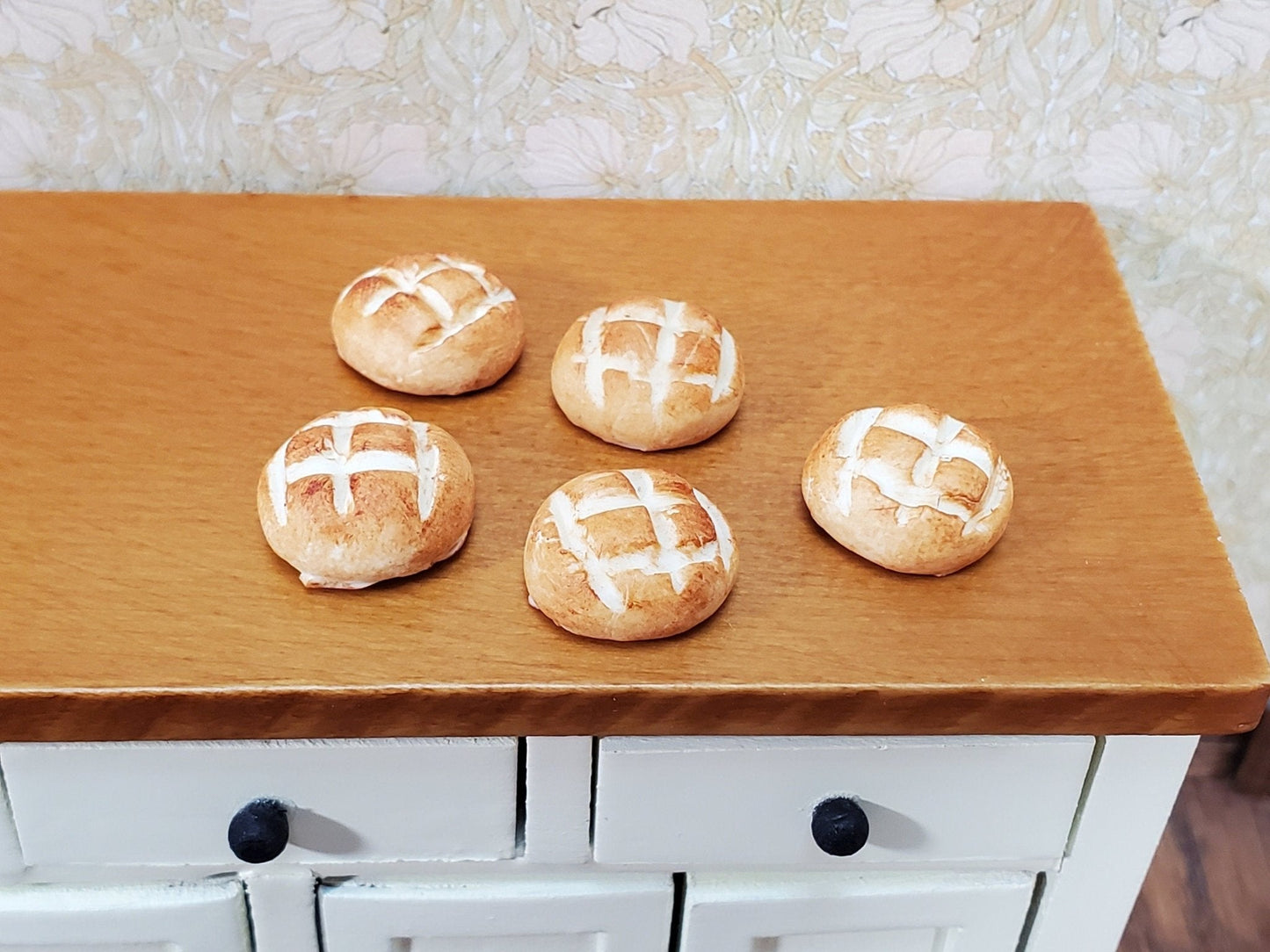 Dollhouse Bread Round Loaves 5 Pieces 1:12 Scale Miniature Food Kitchen Bakery - Miniature Crush