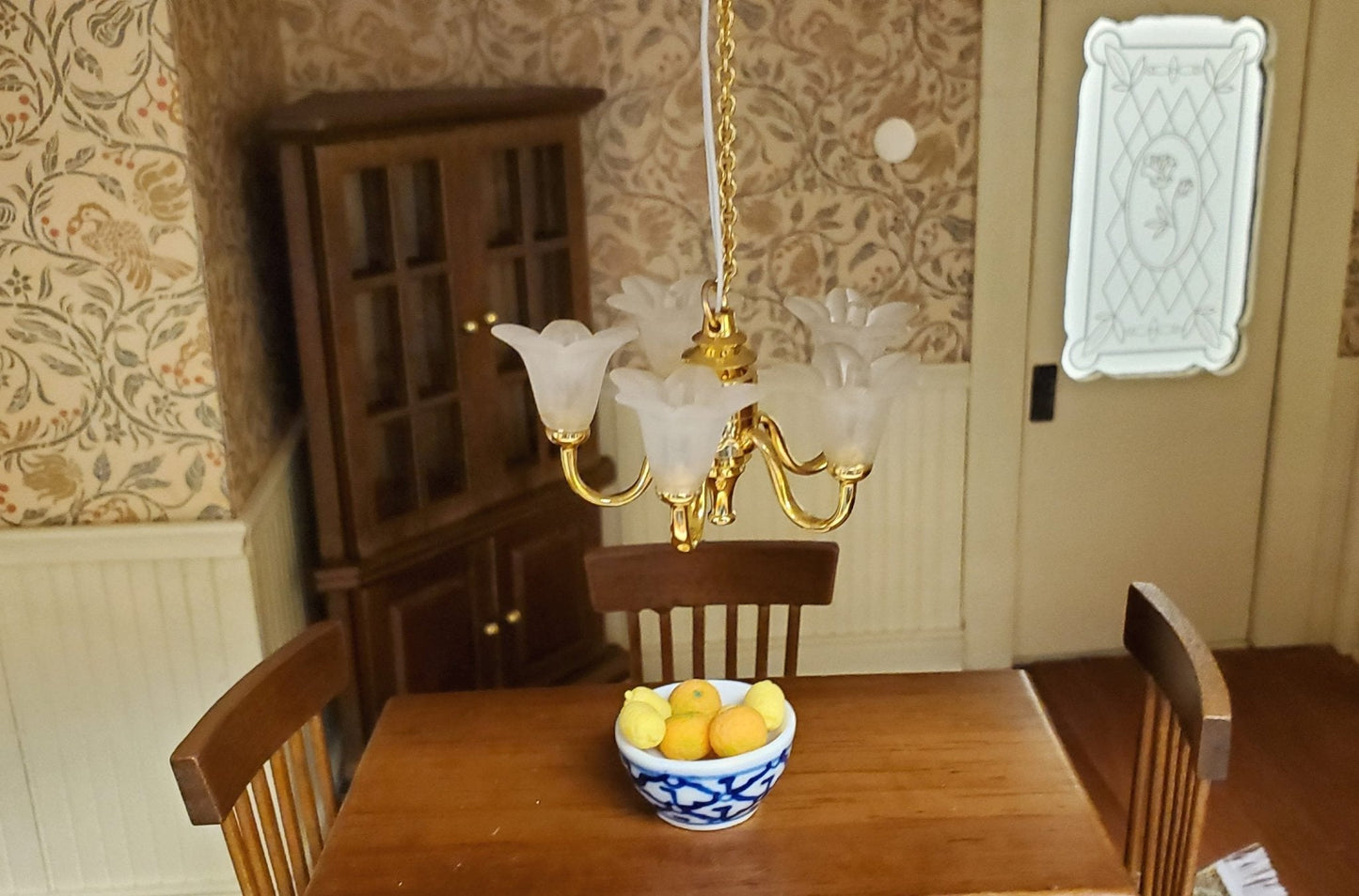 Dollhouse Chandelier Ceiling Light Battery Operated 5 Arm Flower 1:12 Scale - Miniature Crush