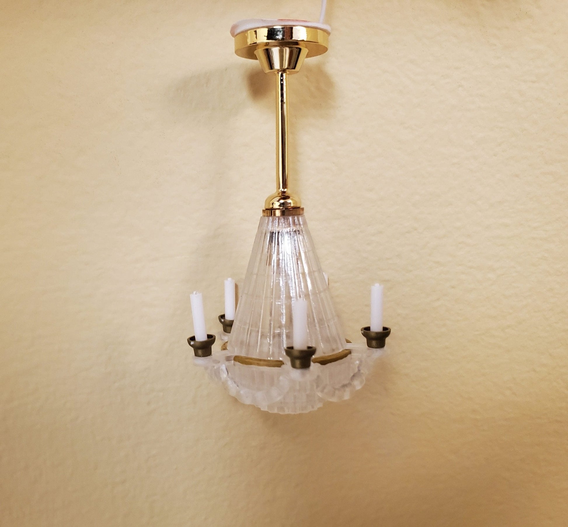 Dollhouse Chandelier Electric 12 Volt with Plug 1:12 Scale Miniature - Miniature Crush