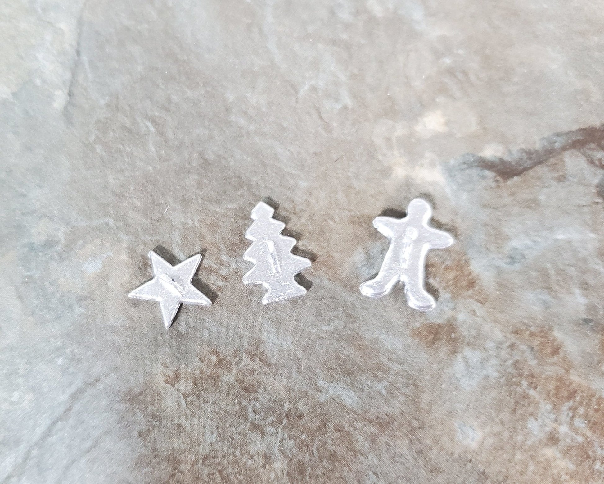 Dollhouse Christmas Cookie Cutters x3 1:12 Scale Miniatures Tree Star Gingerbread Man - Miniature Crush