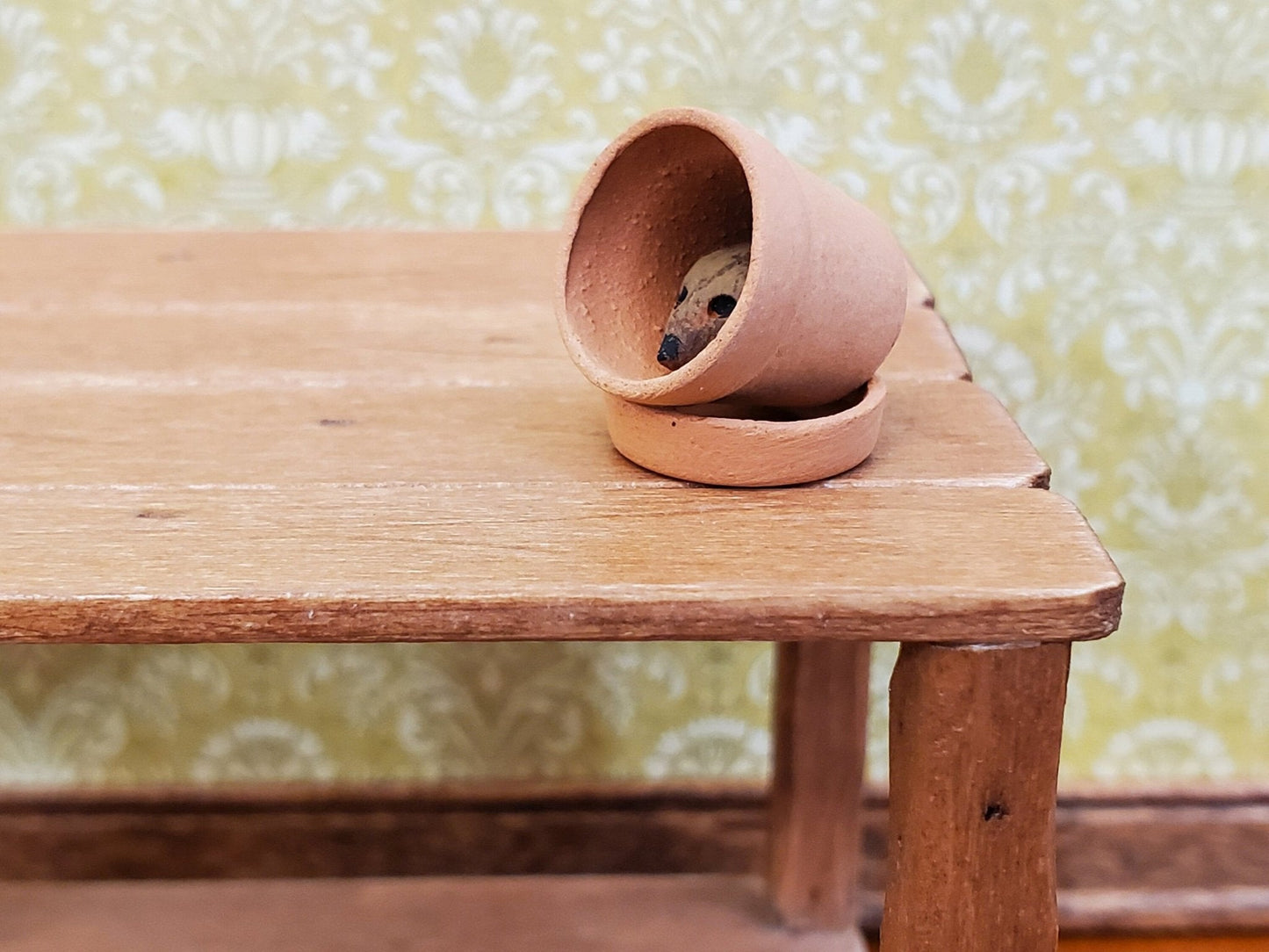 Dollhouse Clay Pot with Hedgehog Inside Garden Planter Terra Cotta 1:12 Scale Miniature - Miniature Crush