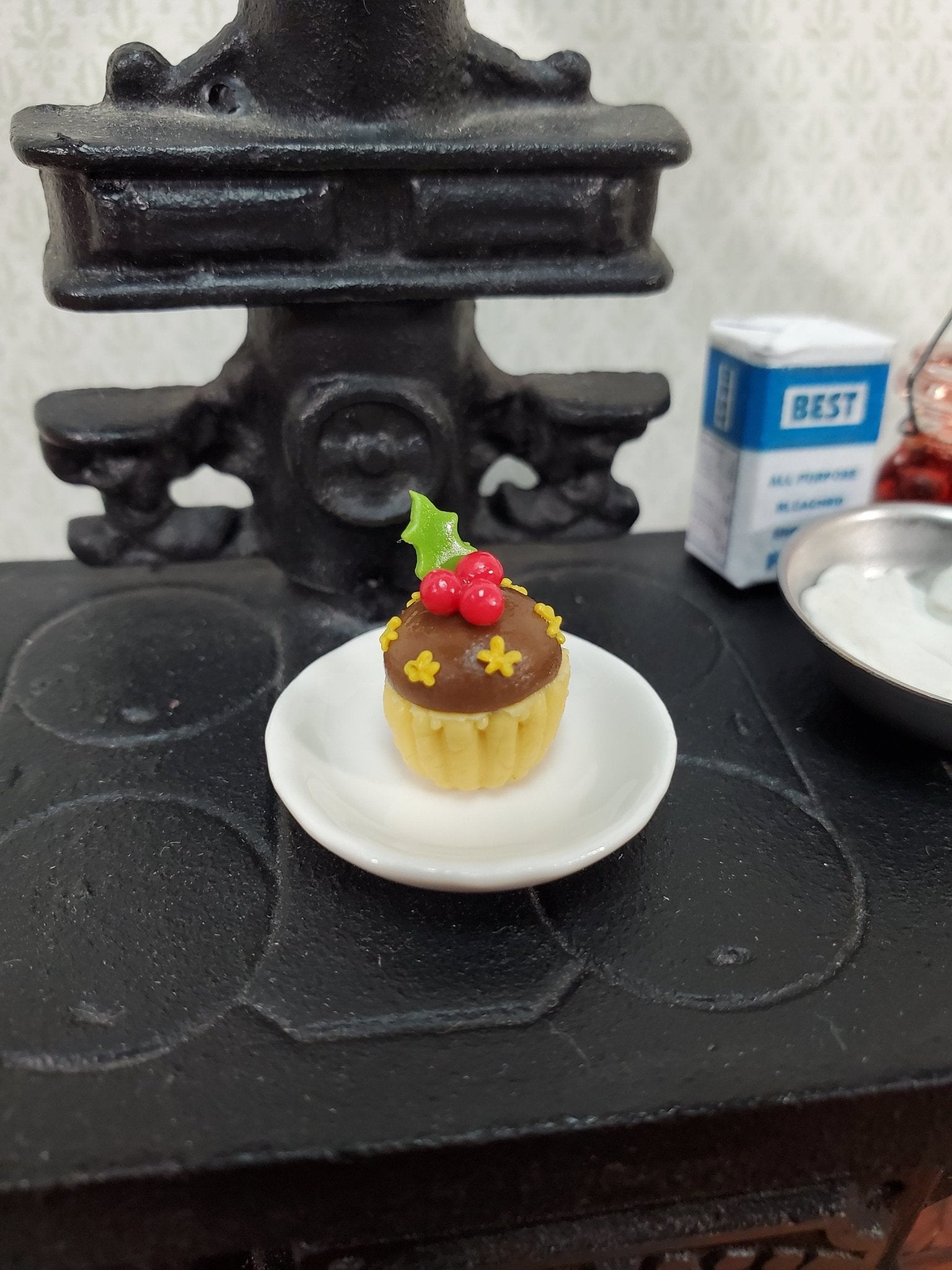 Dollhouse Cupcakes or Cakes Christmas Holiday Set of 4 Use in 1:12 or 1/6 Scale Miniatures - Miniature Crush