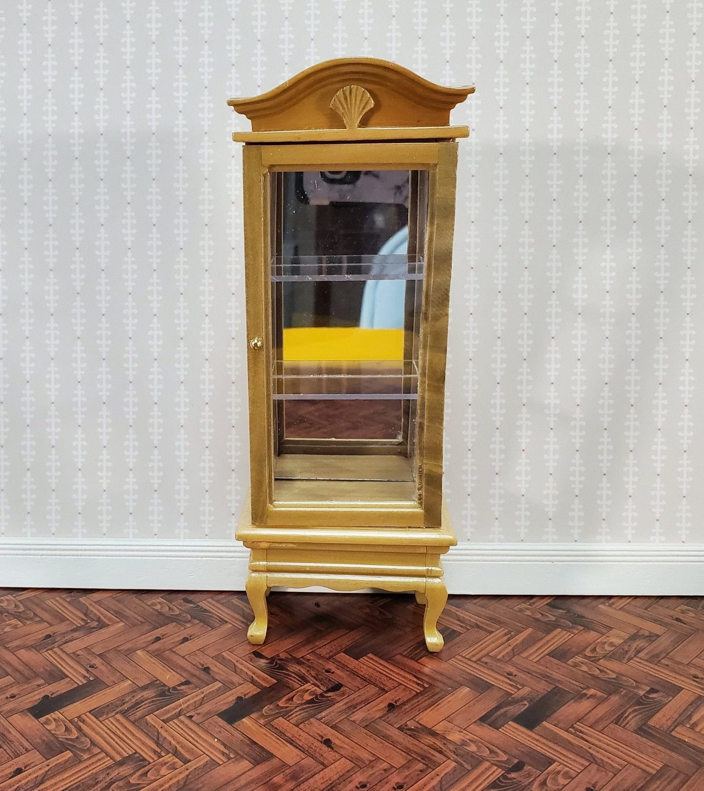Dollhouse Curio Cabinet Mirrored Back Hutch Light Oak Finish 1:12 Scale Miniature Furniture - Miniature Crush