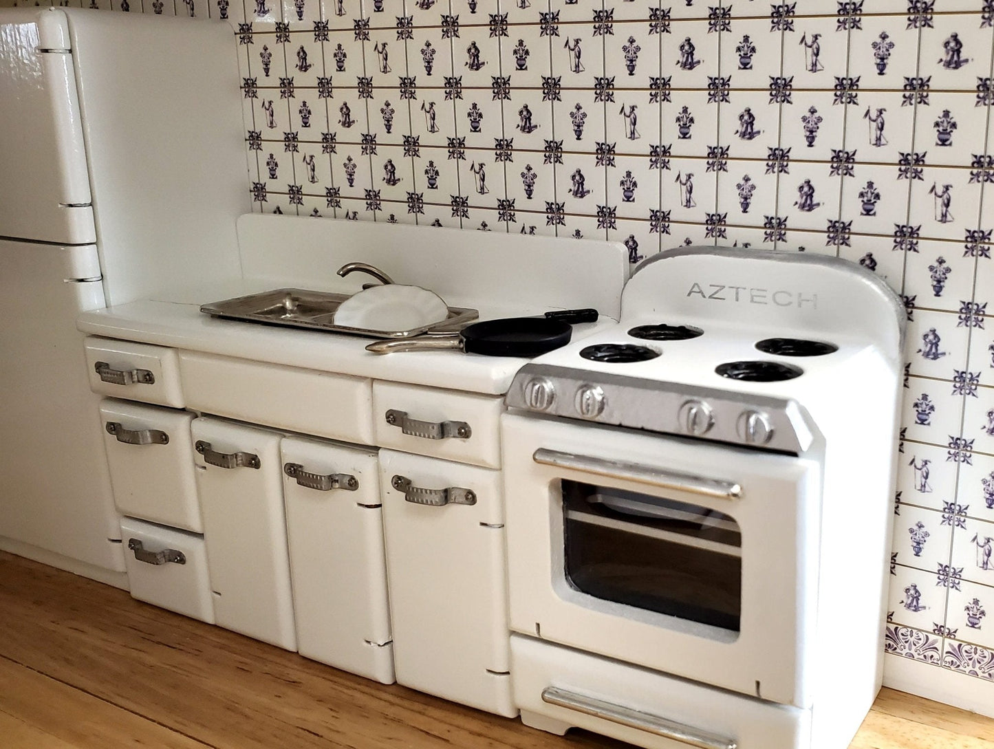 Dollhouse Delft Wall Tiles Blue & White Embossed 1:12 Scale Miniature Kitchens - Miniature Crush