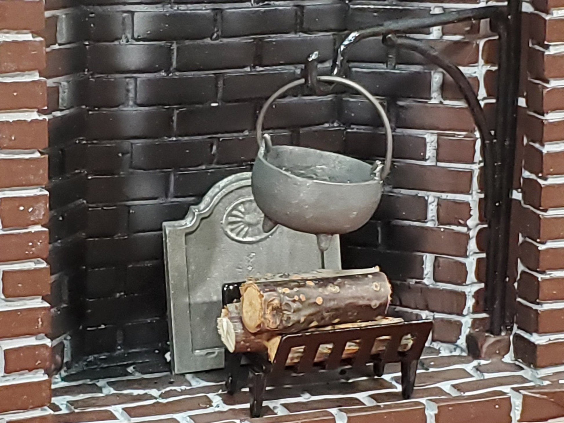 Dollhouse Fireback for Fireplace Metal 1:12 Scale Handcrafted by Olde Mountain Miniatures - Miniature Crush