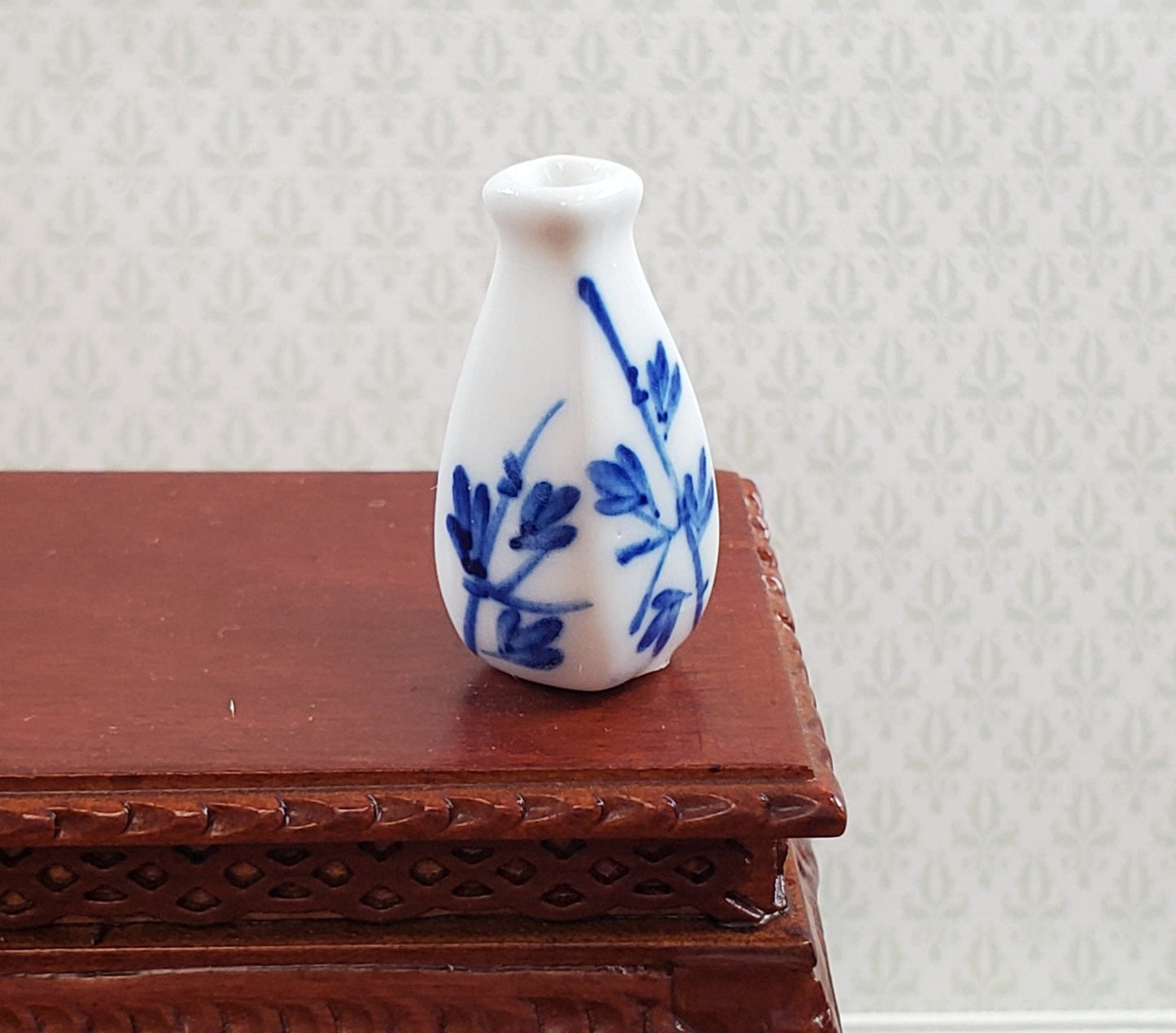 Dollhouse Flower Vase Blue & White Decorative Ceramic 1:12 Scale Miniature - Miniature Crush