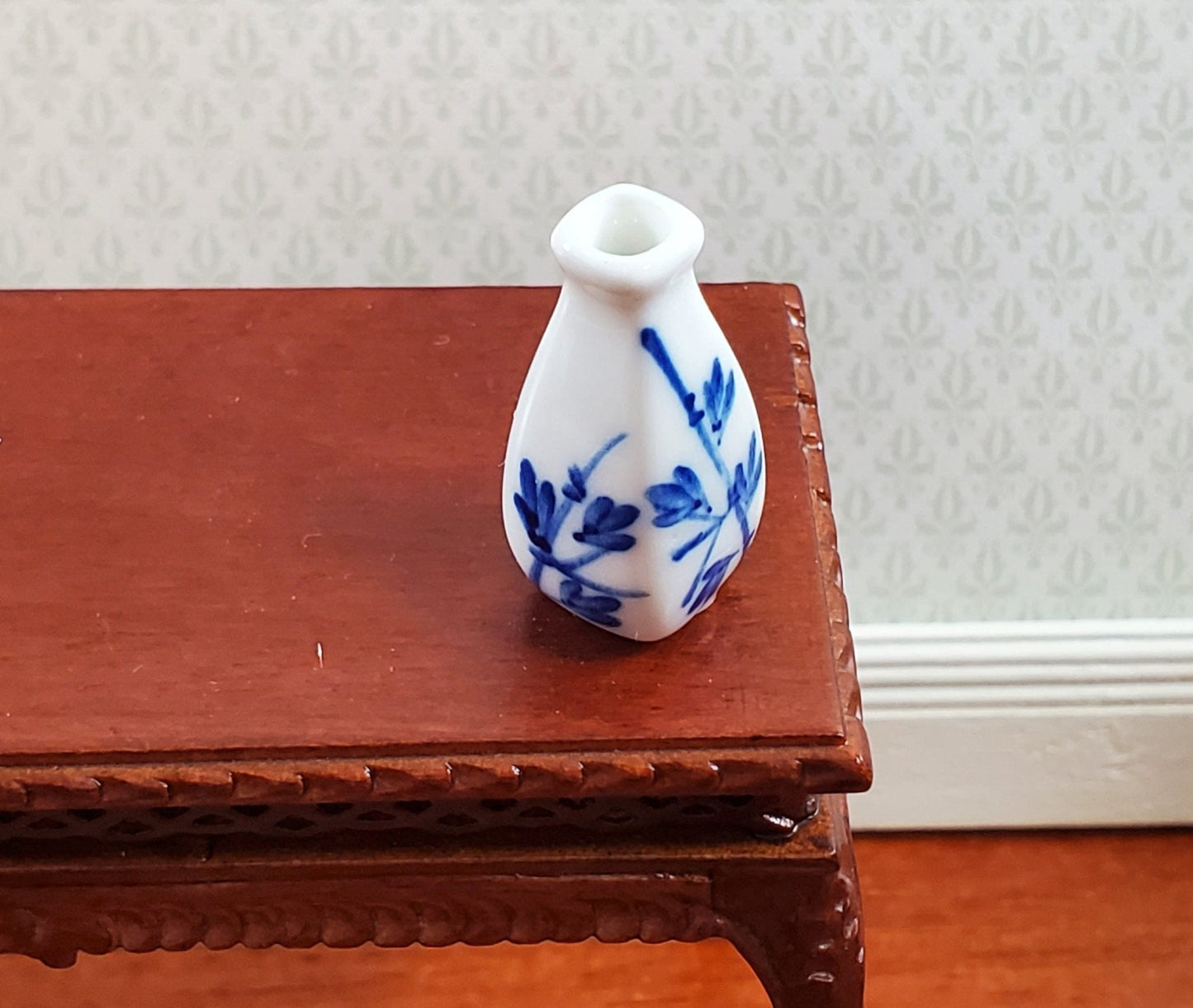 Dollhouse Flower Vase Blue & White Decorative Ceramic 1:12 Scale Miniature - Miniature Crush