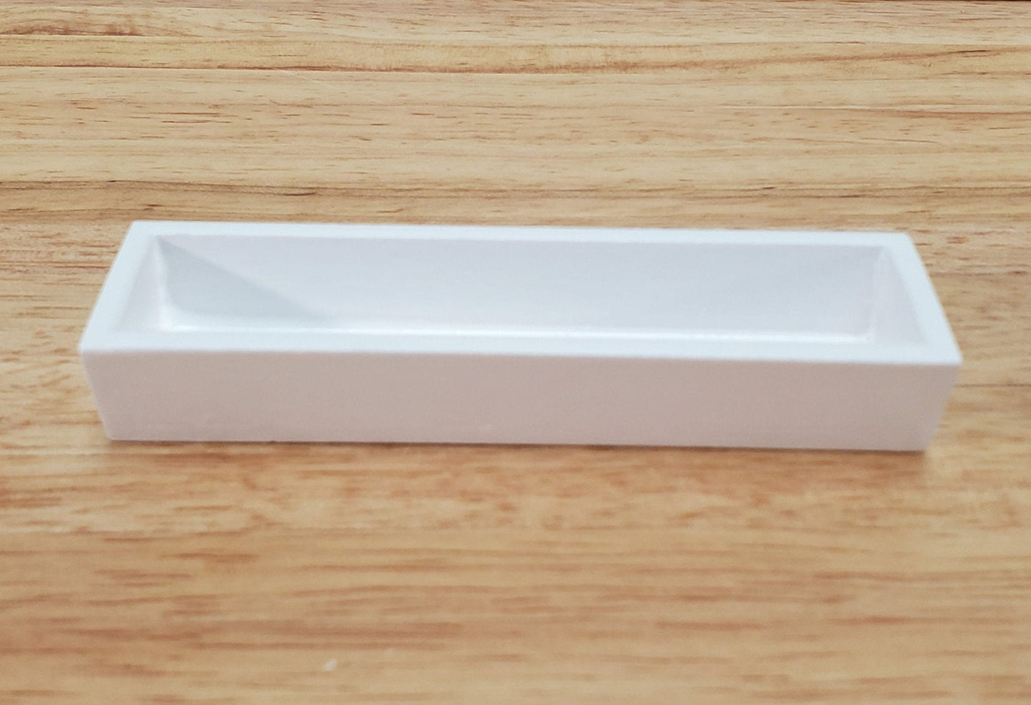 Dollhouse Garden Window or Flower Box White Wood 1:12 Scale Miniature 3 7/16" long - Miniature Crush