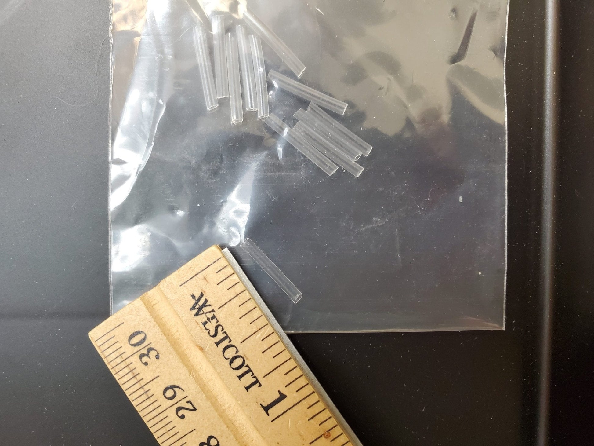 Dollhouse Heat Shrink Tubes Clear 12 Pack by Cir-Kit Concepts CK1033-3 - Miniature Crush